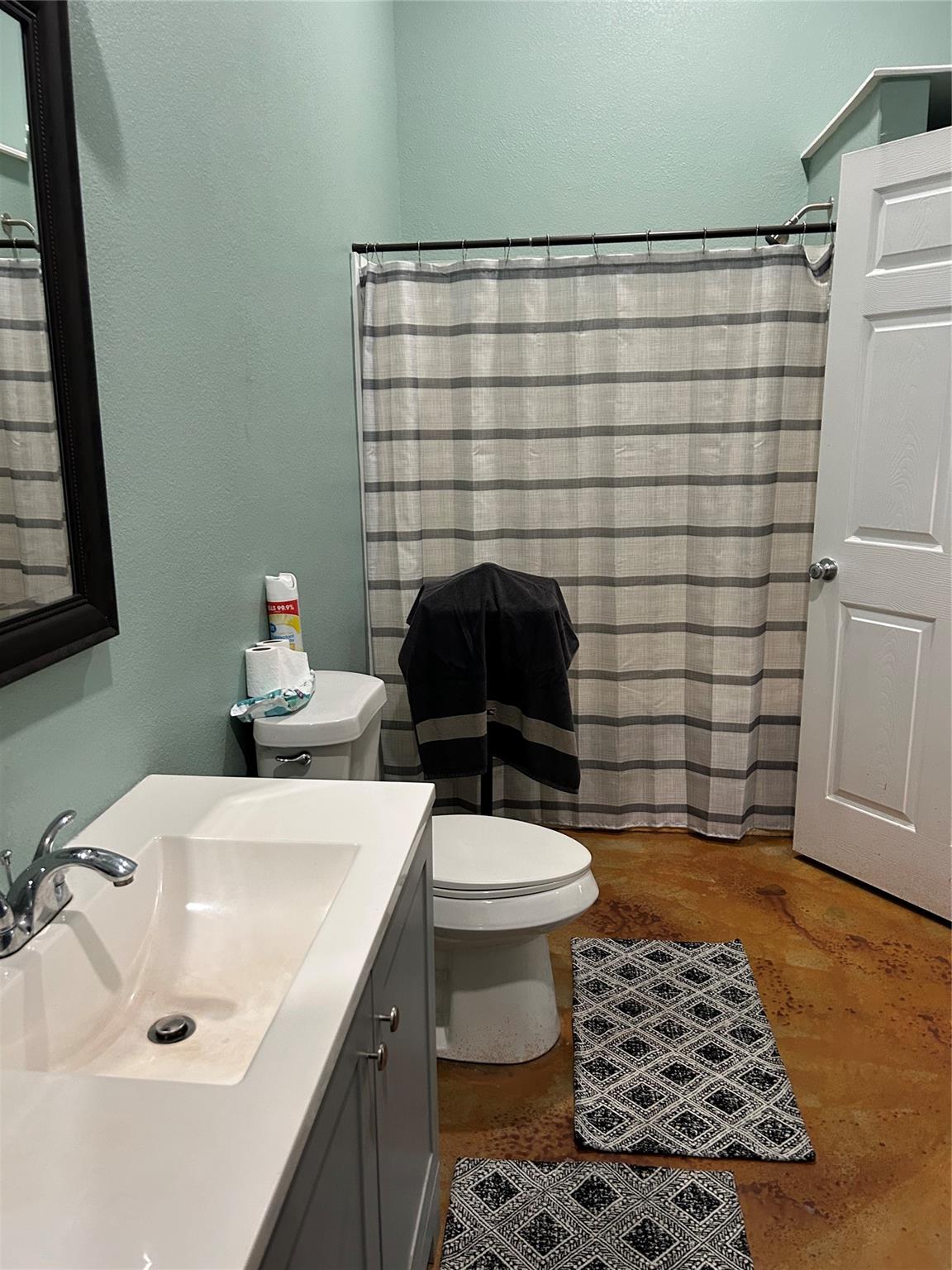 main property photo 12