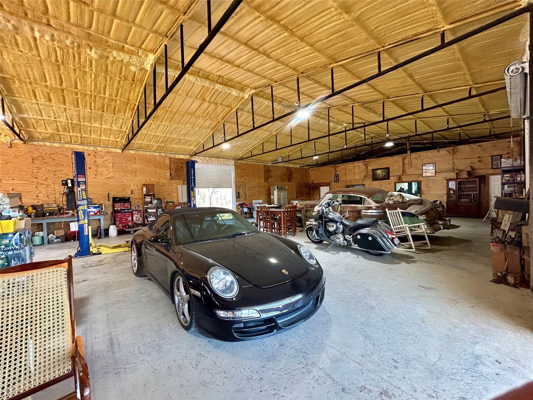 main property photo 14