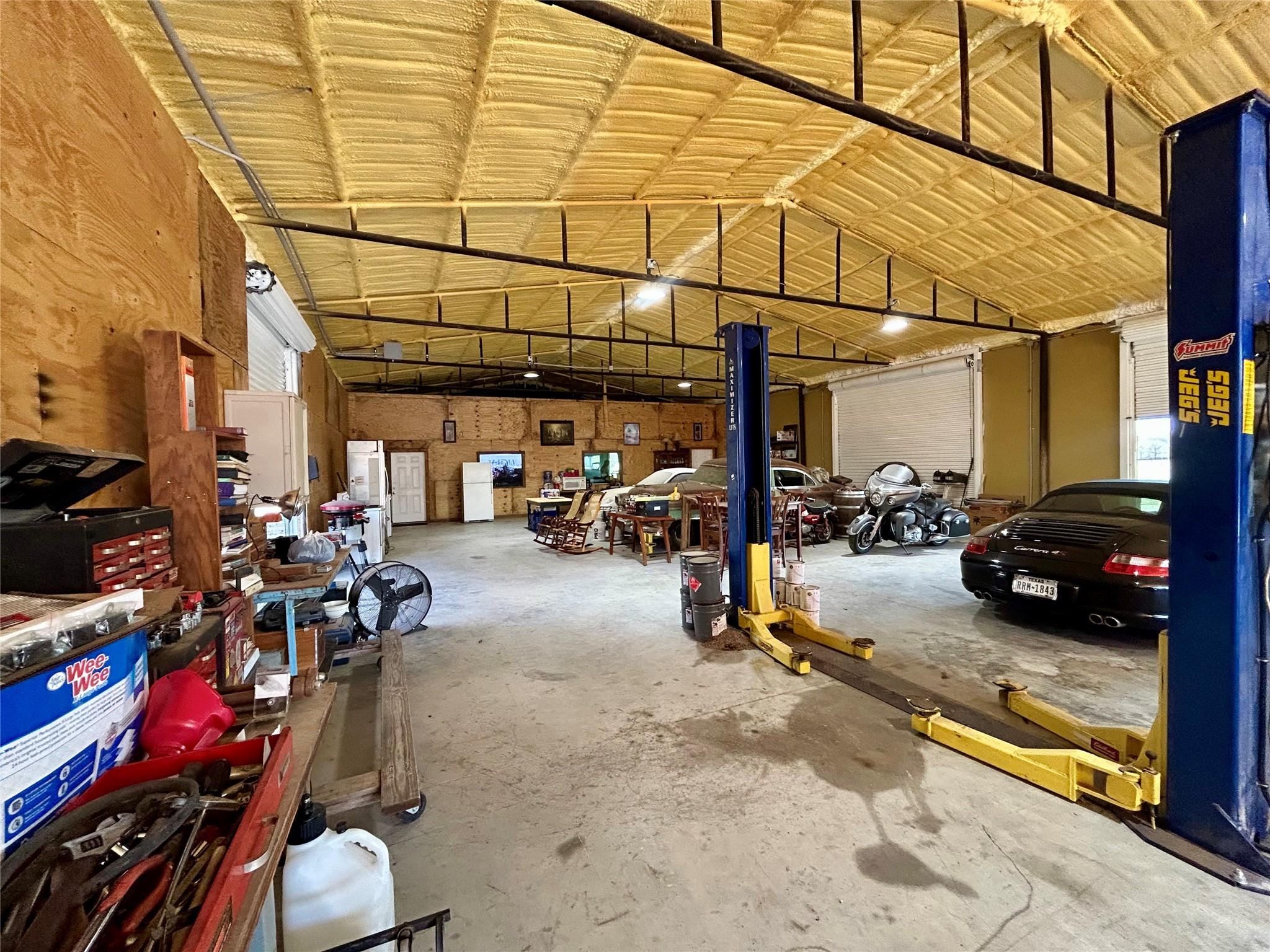 main property photo 16