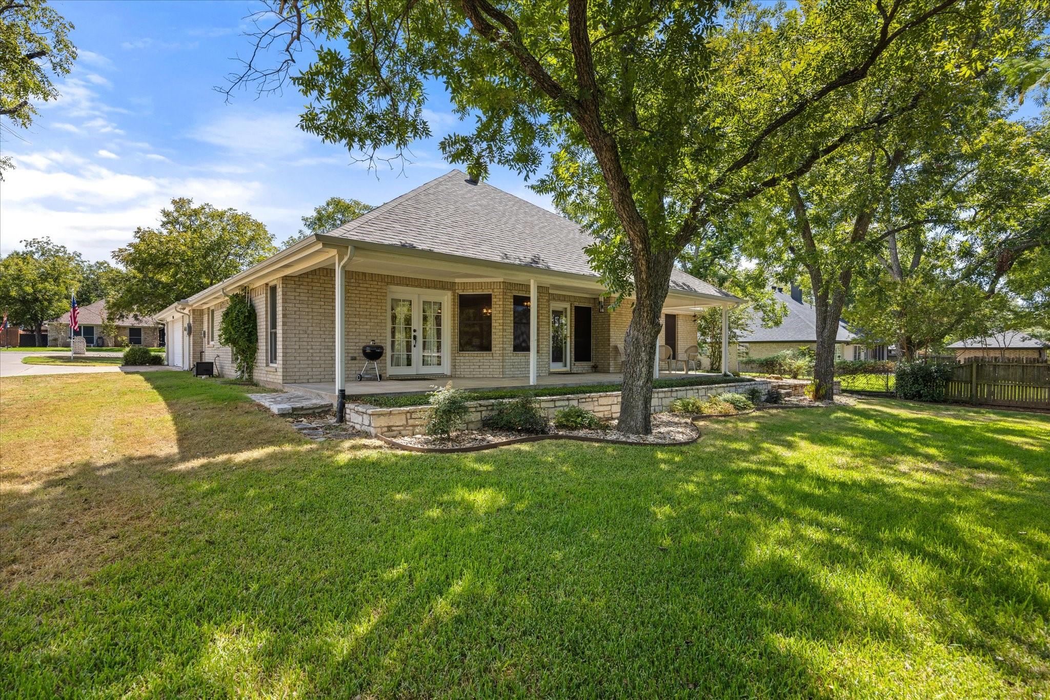 main property photo 24