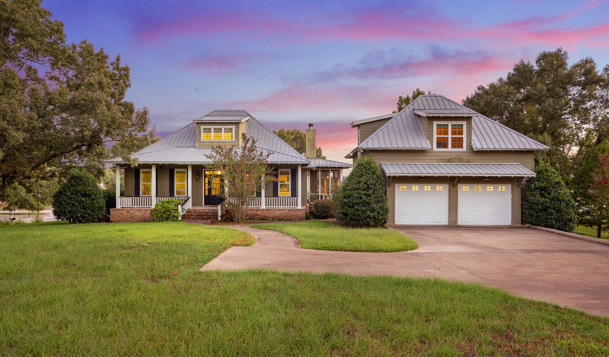 main property photo 35