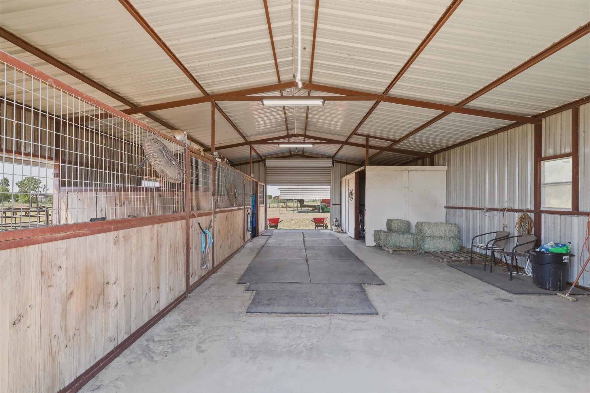 main property photo 30