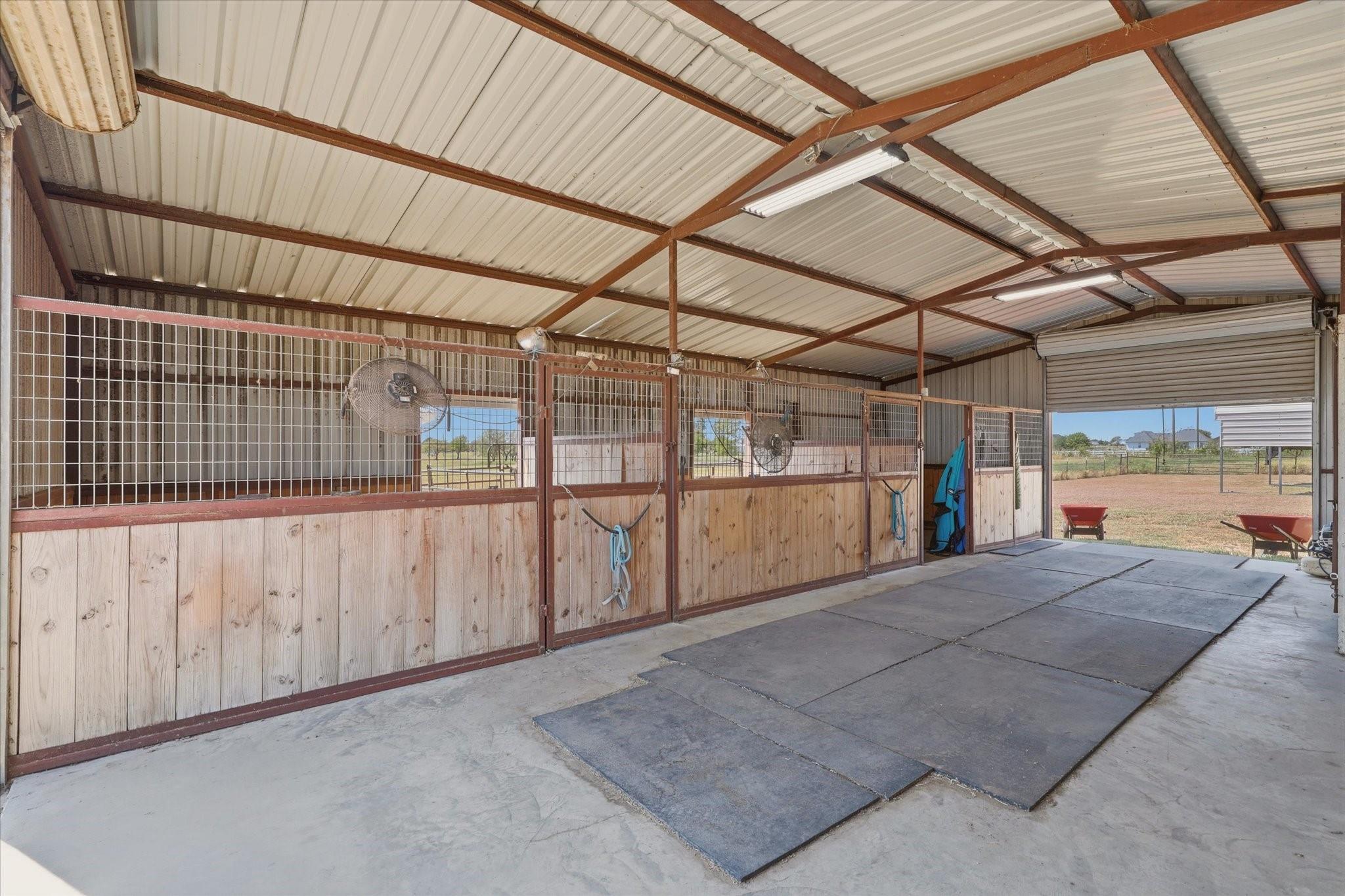 main property photo 31