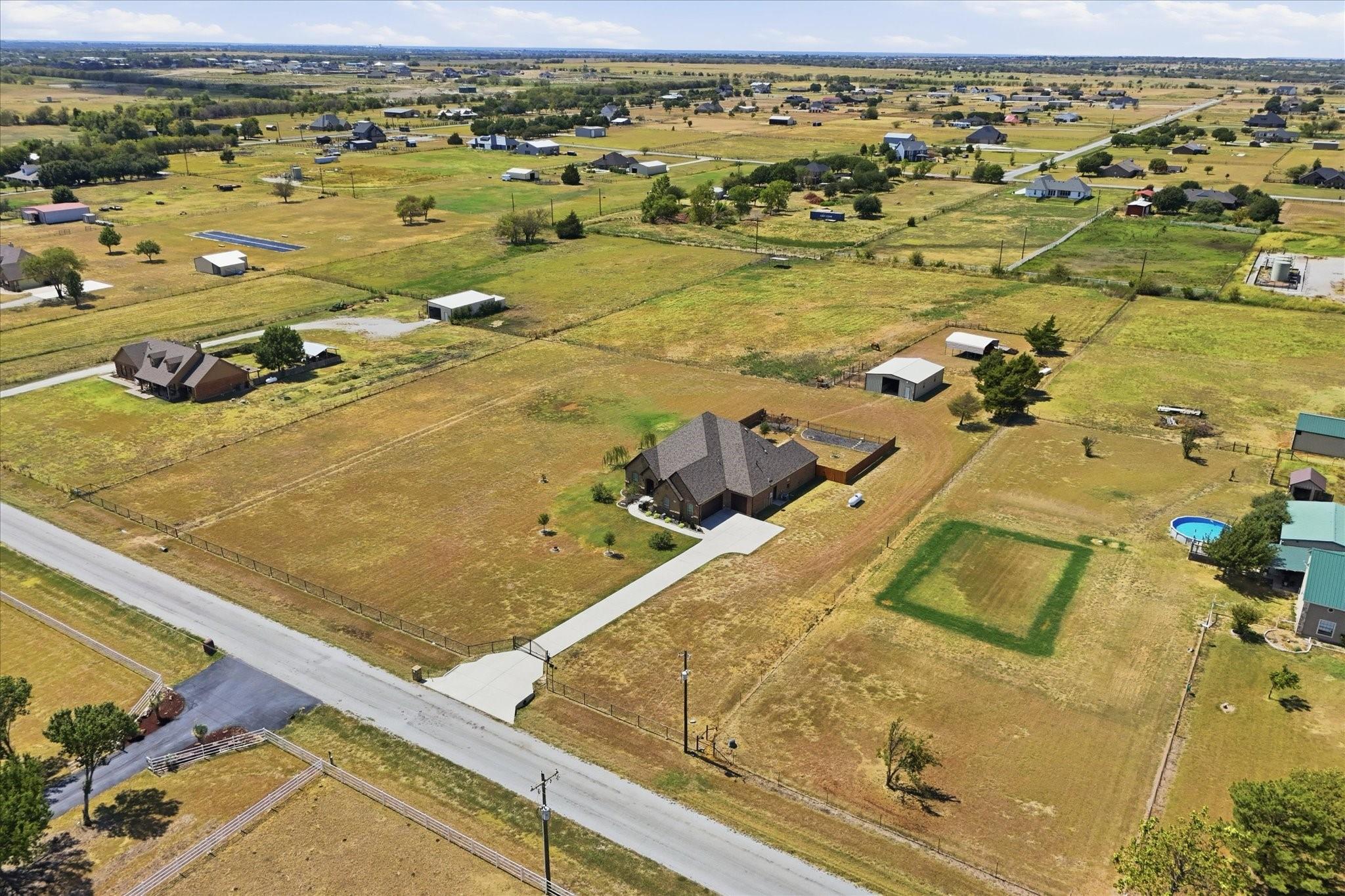 main property photo 38