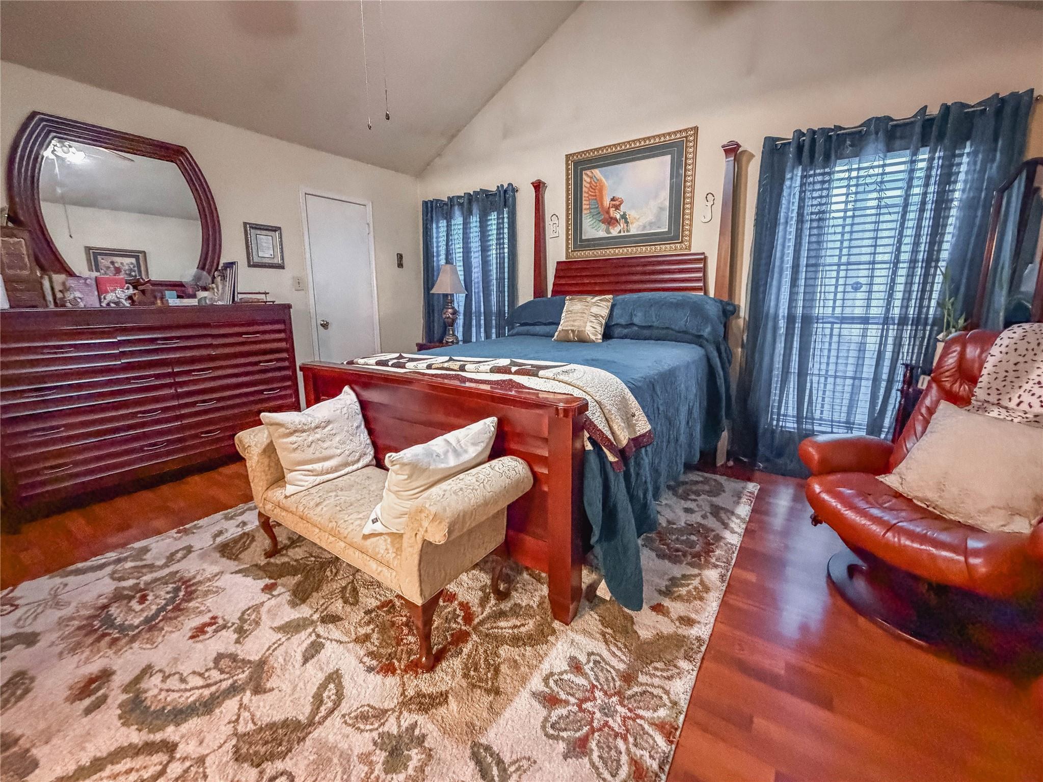 main property photo 19