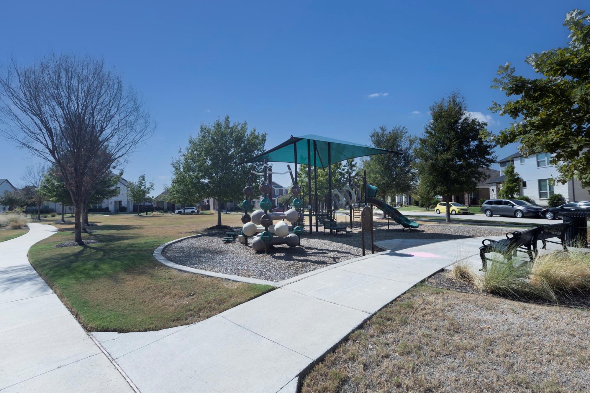 main property photo 28
