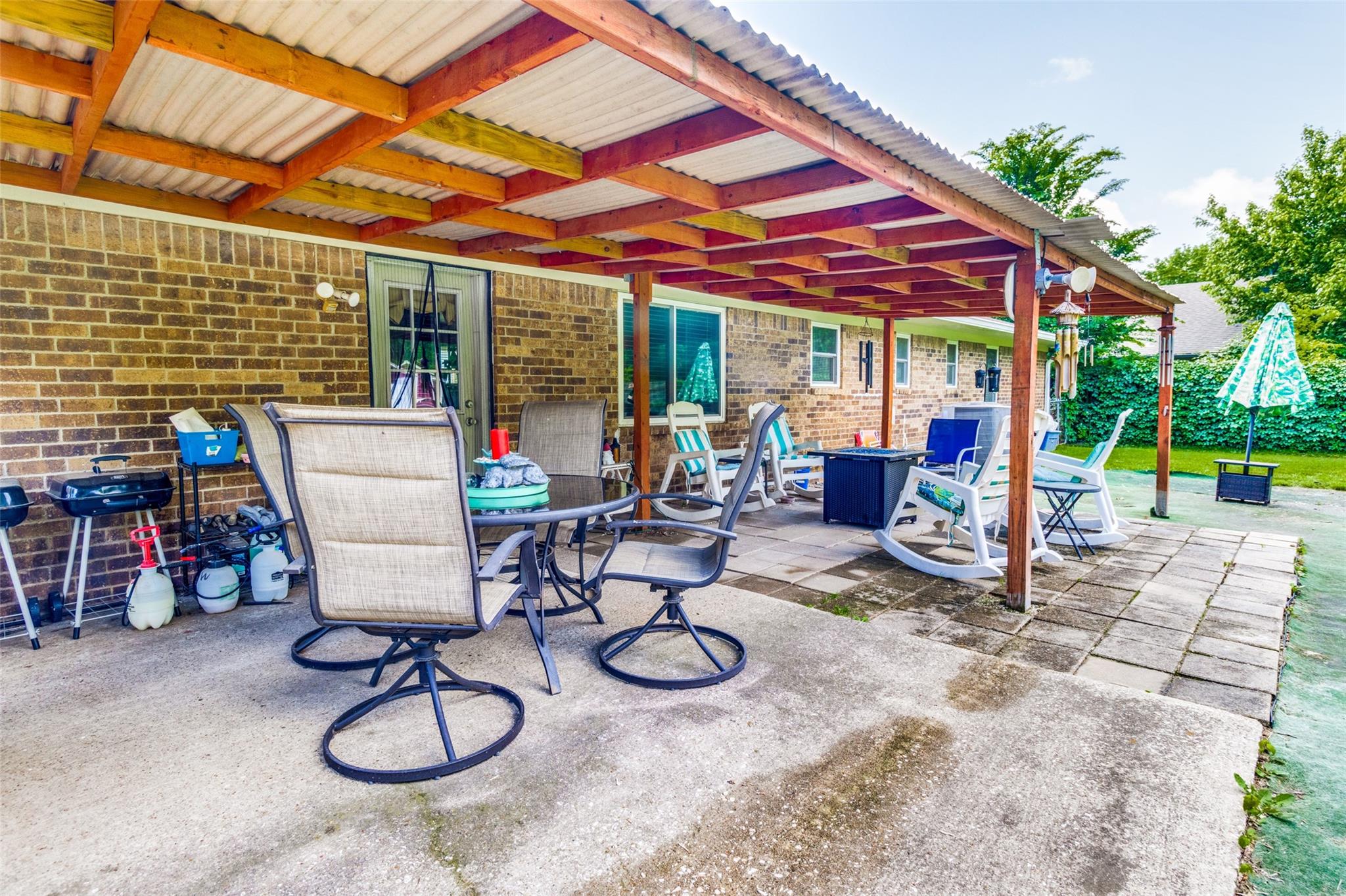 main property photo 27