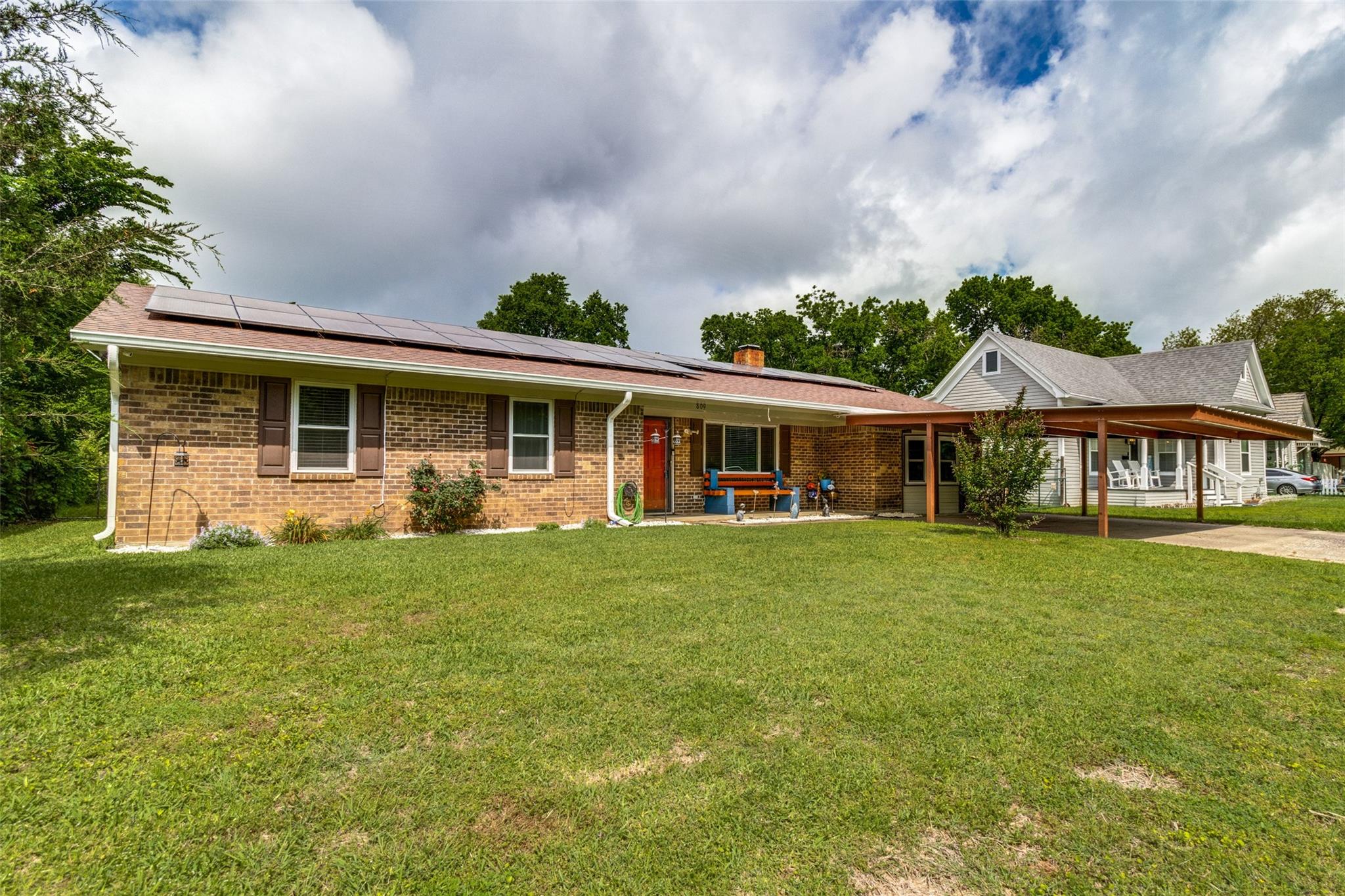 main property photo 34