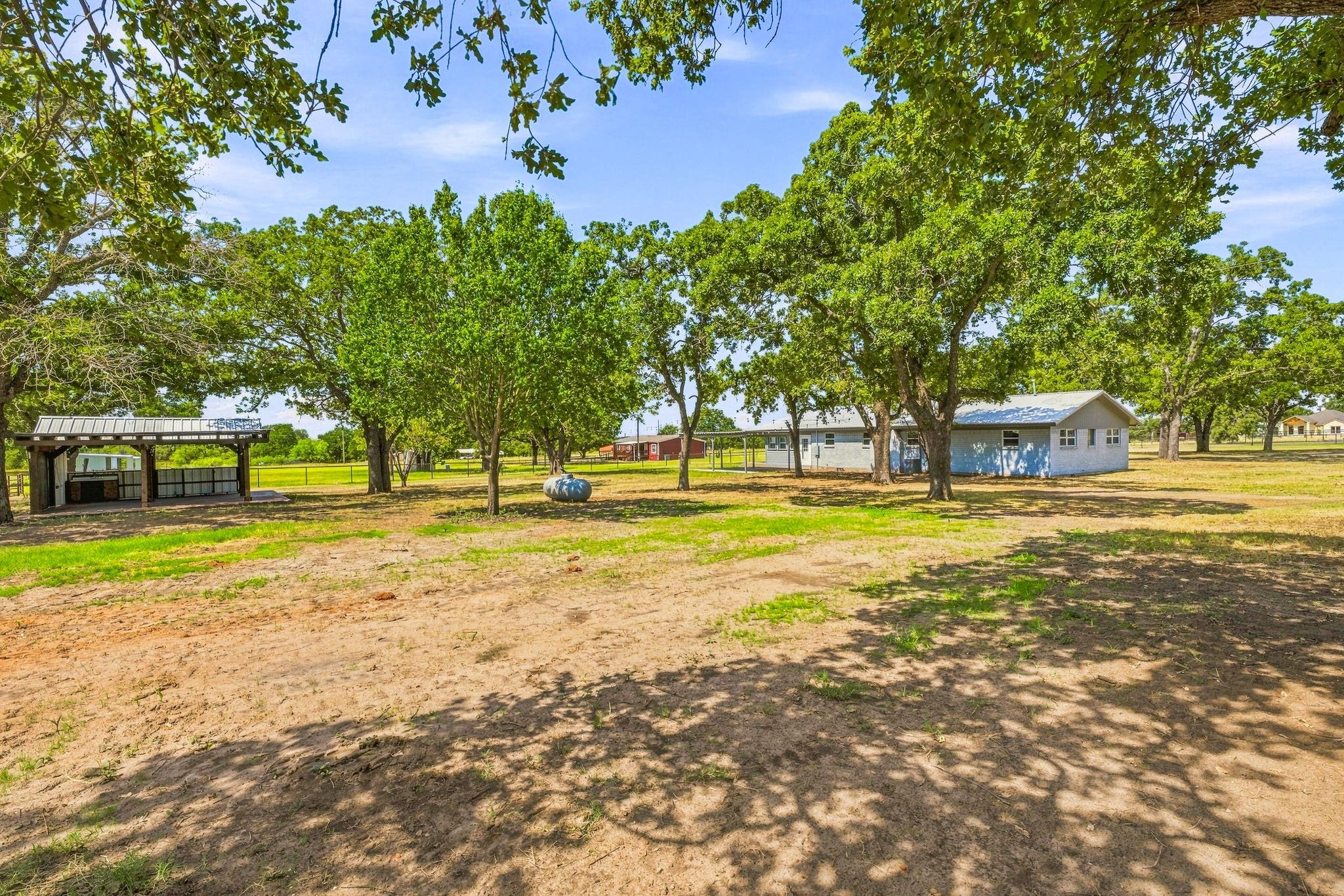 main property photo 27