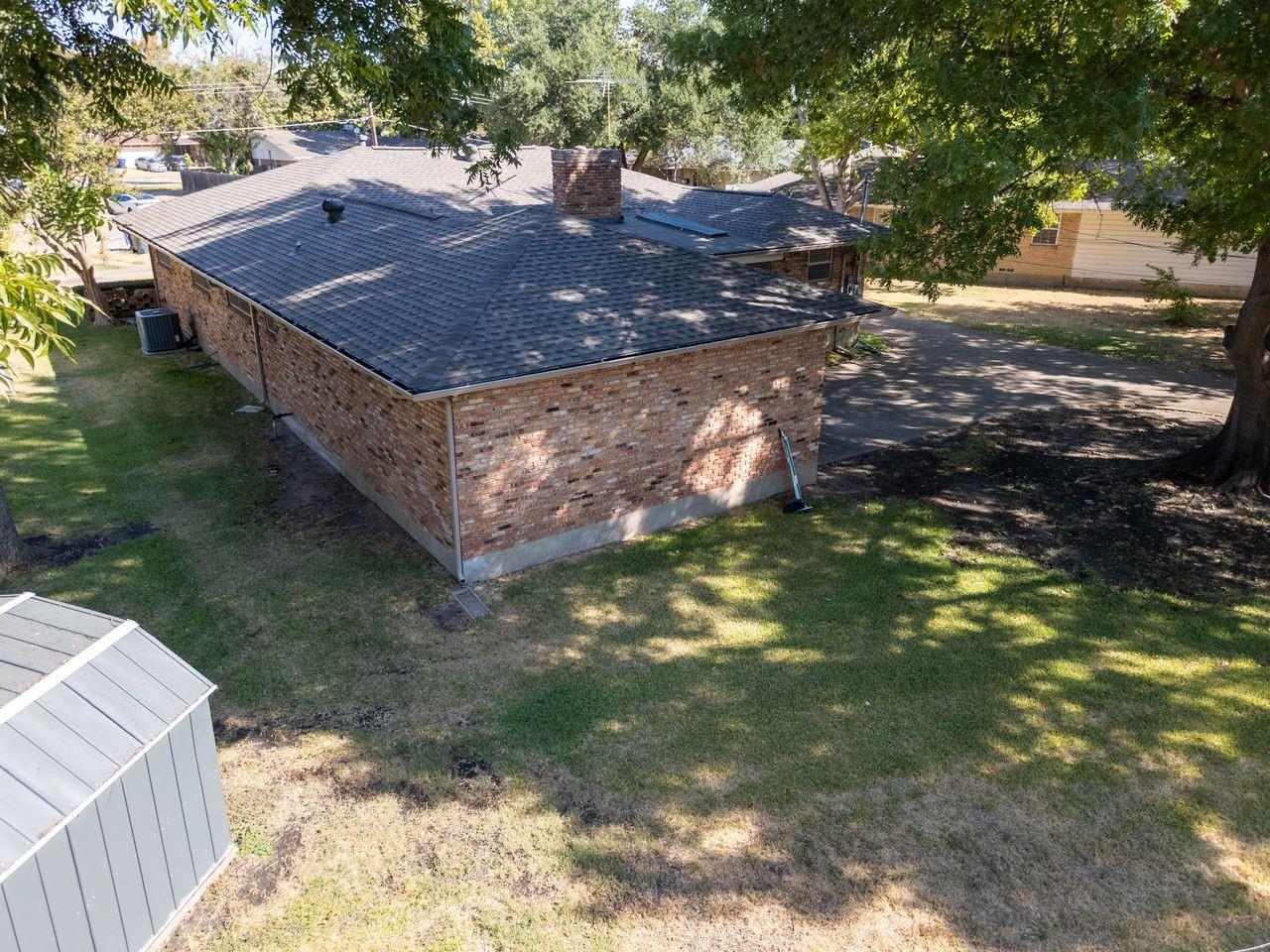 main property photo 25