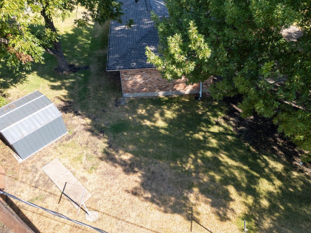 main property photo 26