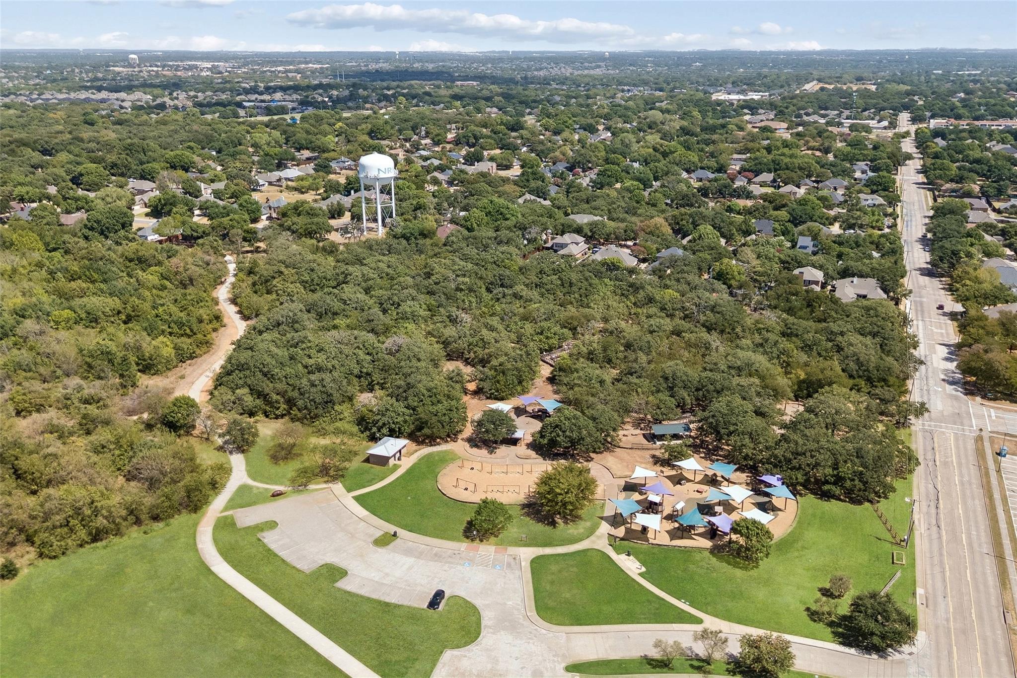 main property photo 25