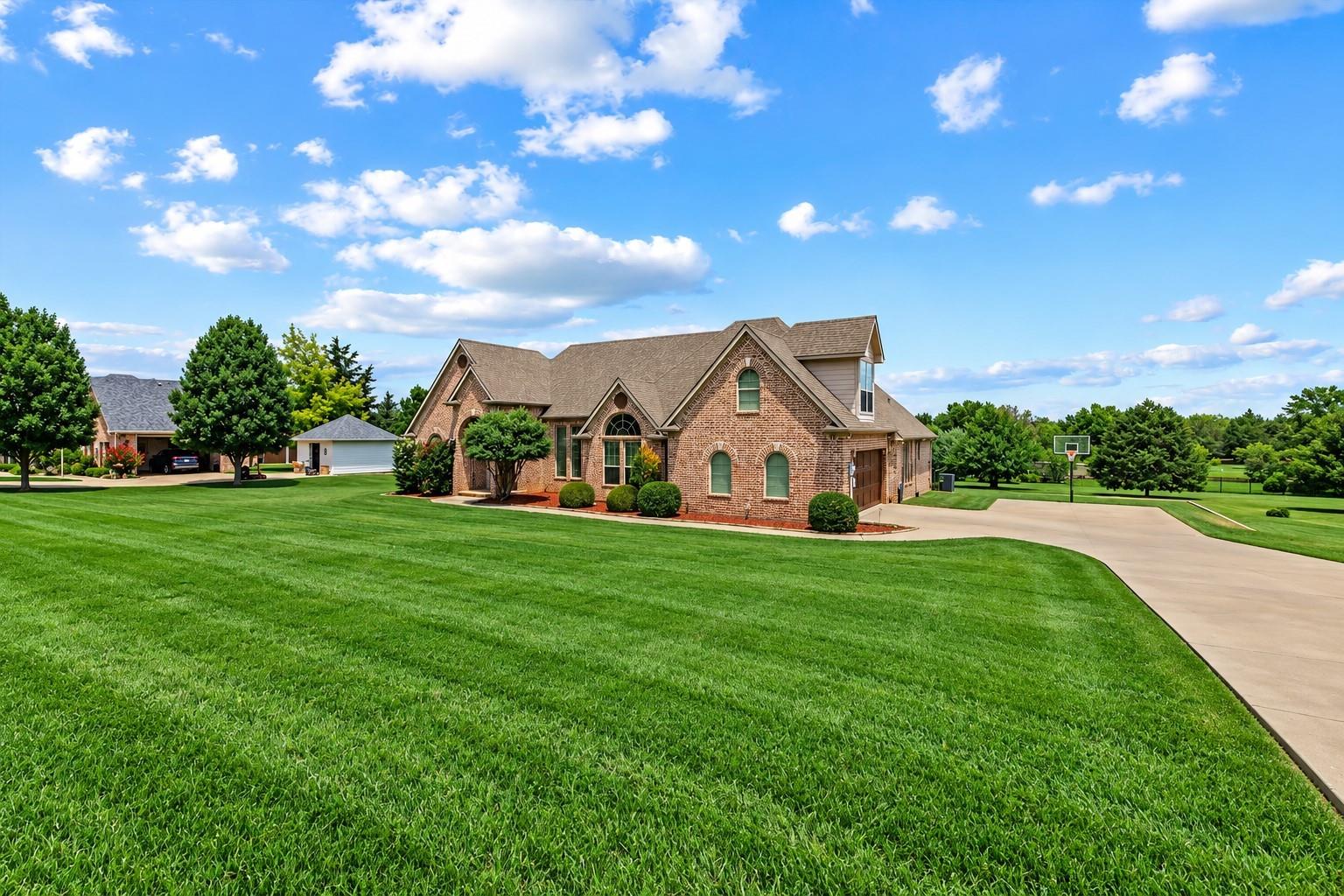 main property photo 21