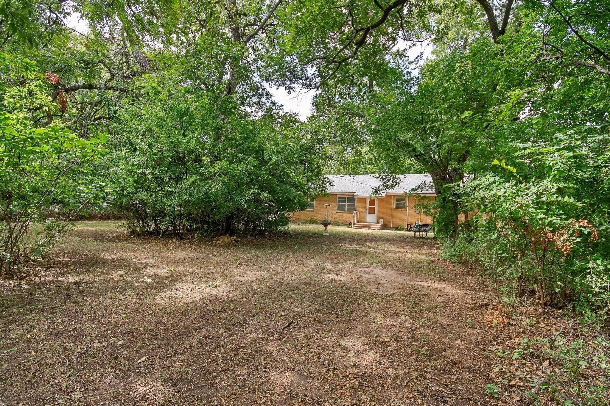main property photo 25