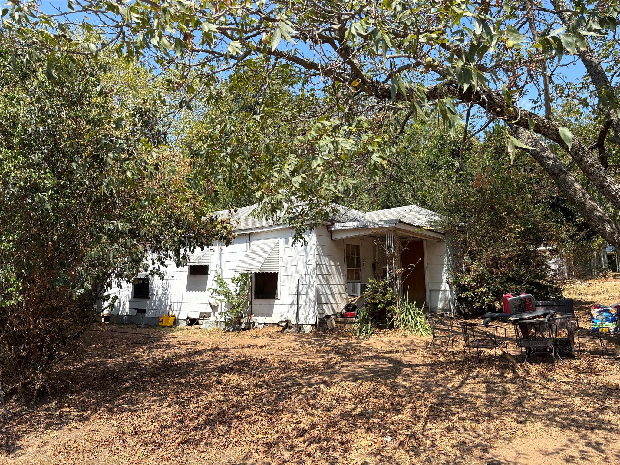 main property photo 25