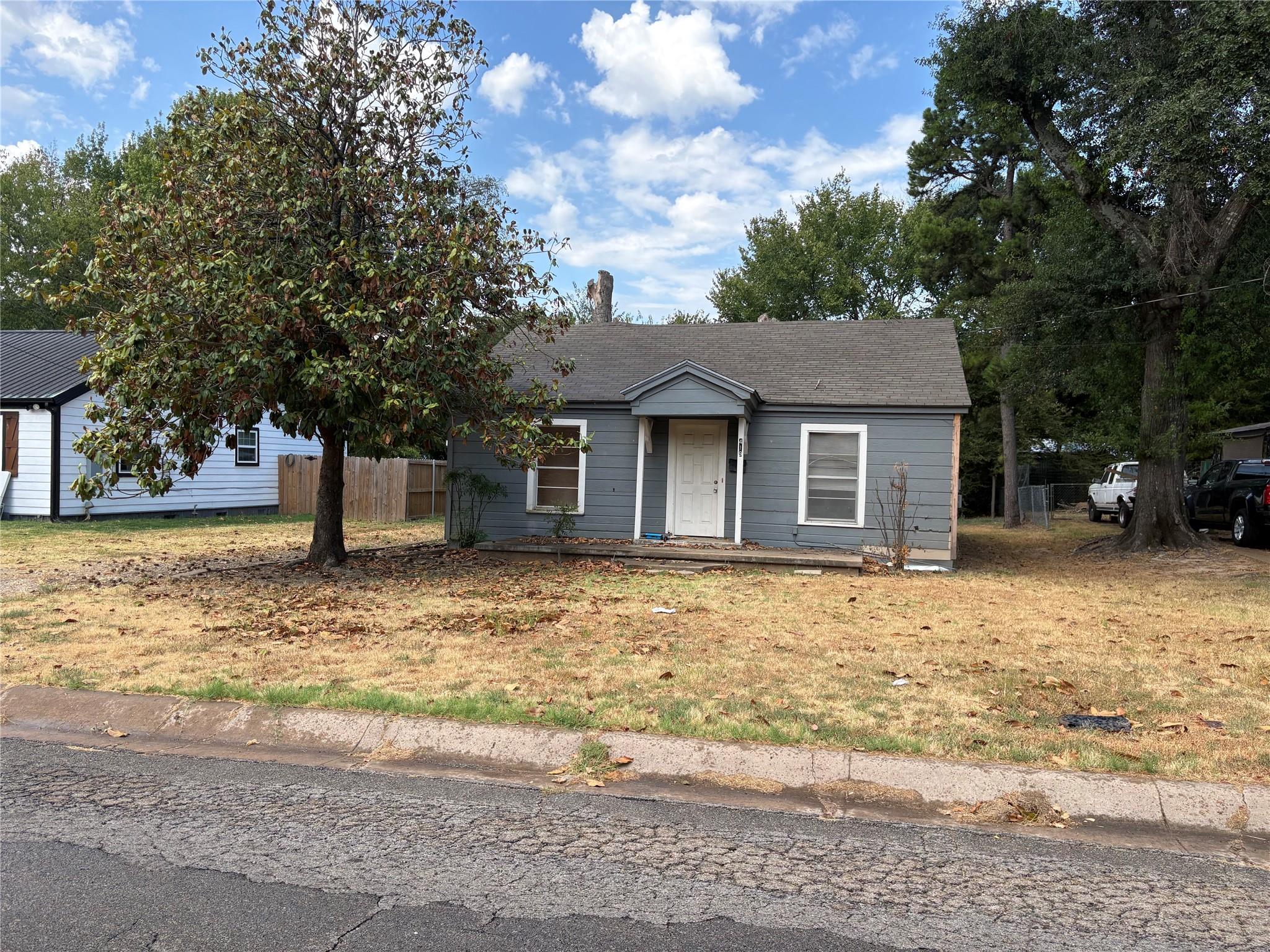 main property photo 7