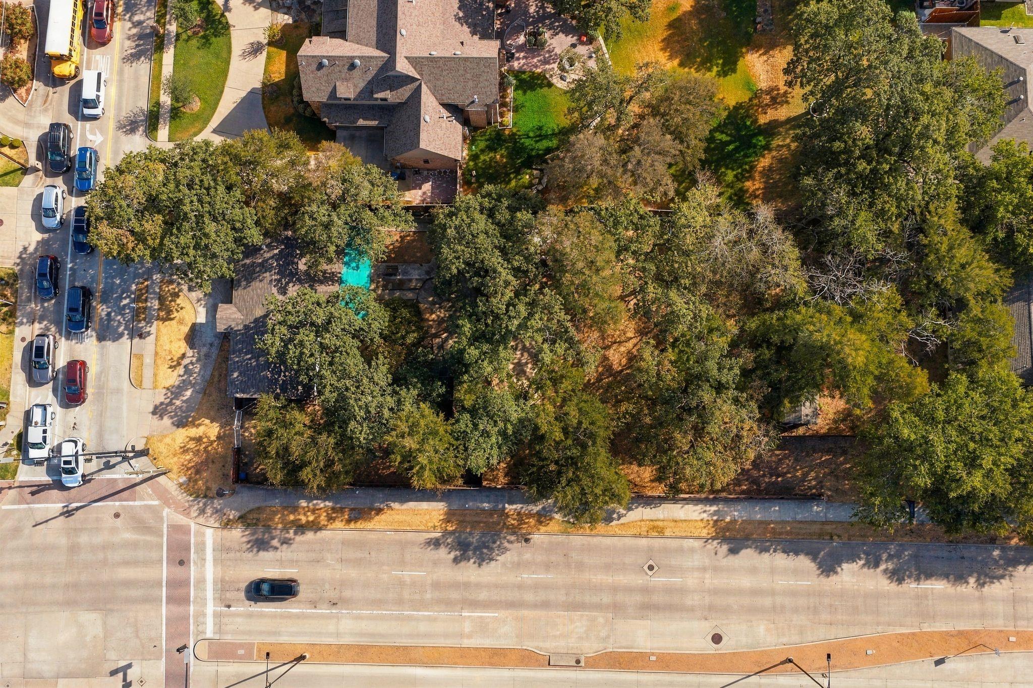 main property photo 19