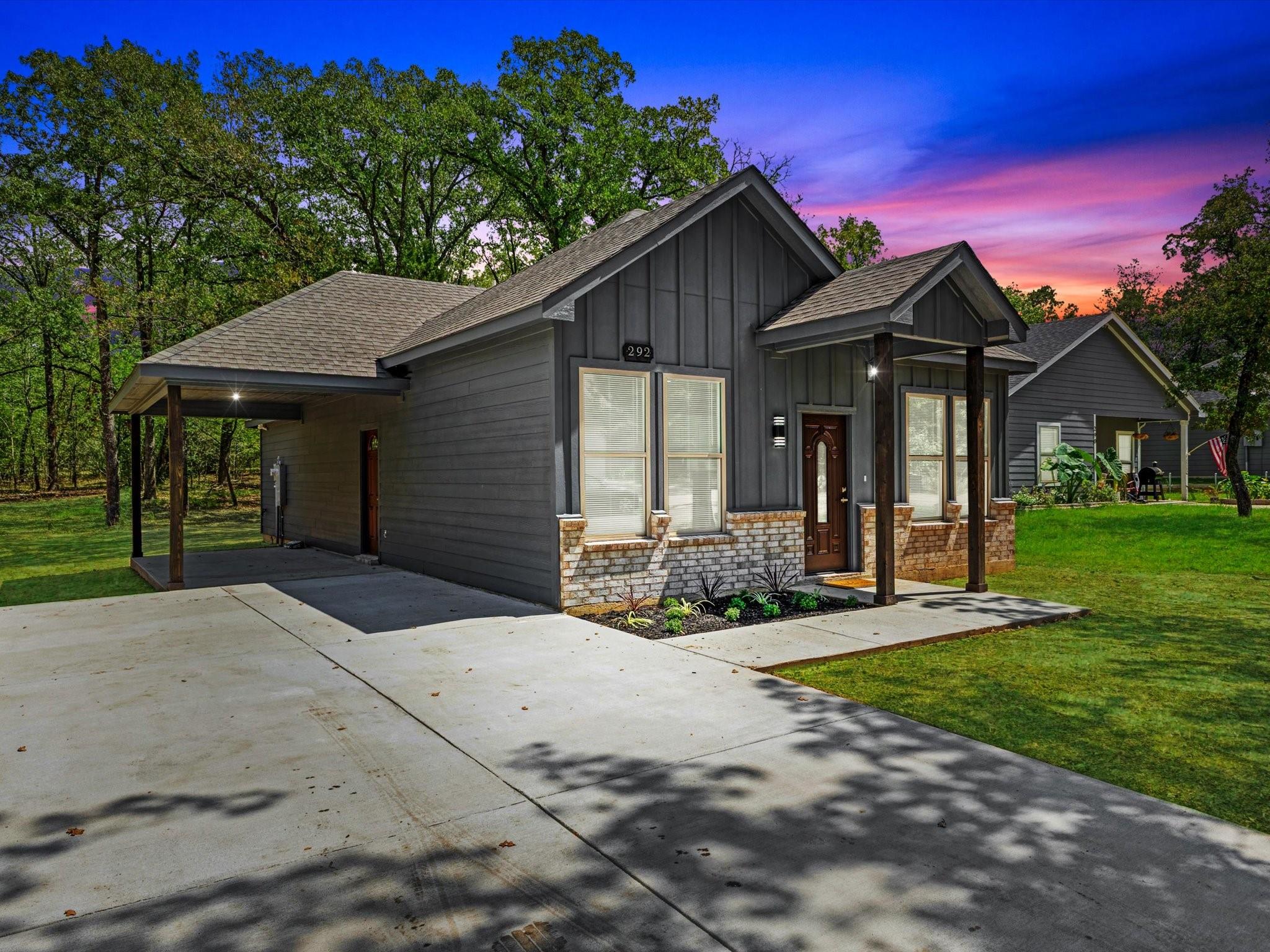 main property photo 29