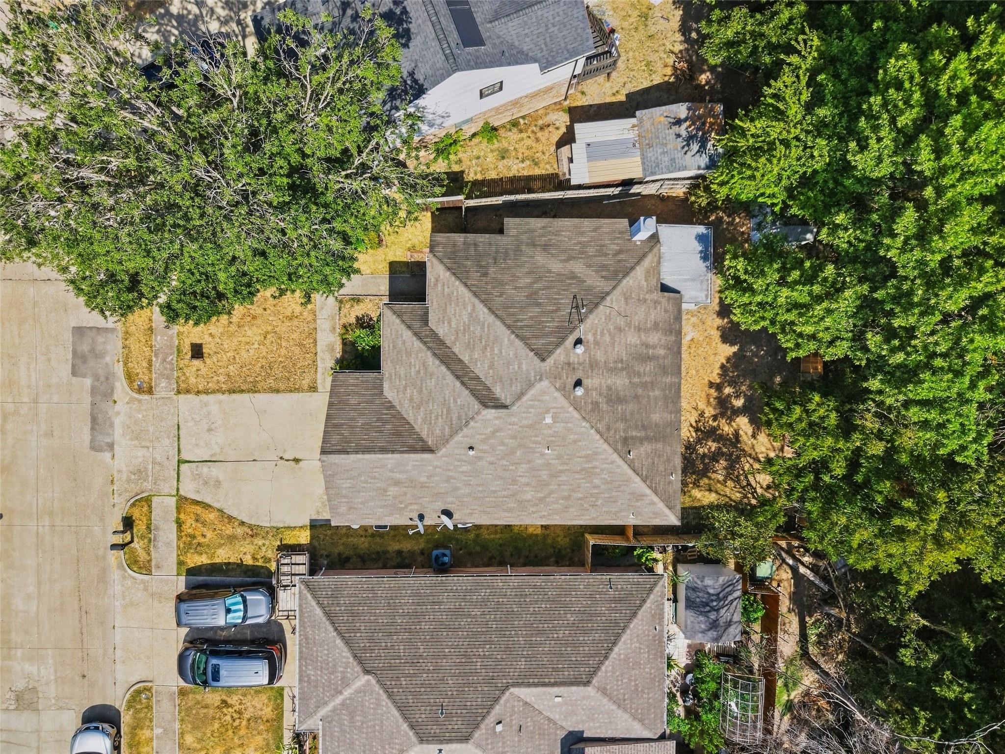 main property photo 23