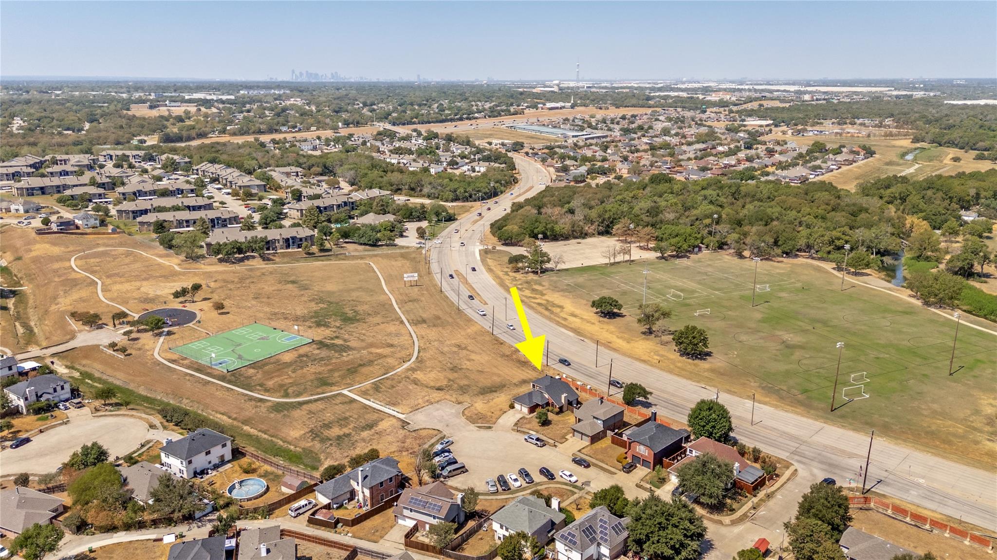 main property photo 24