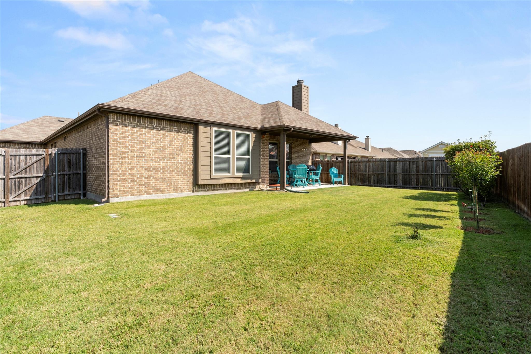 main property photo 20