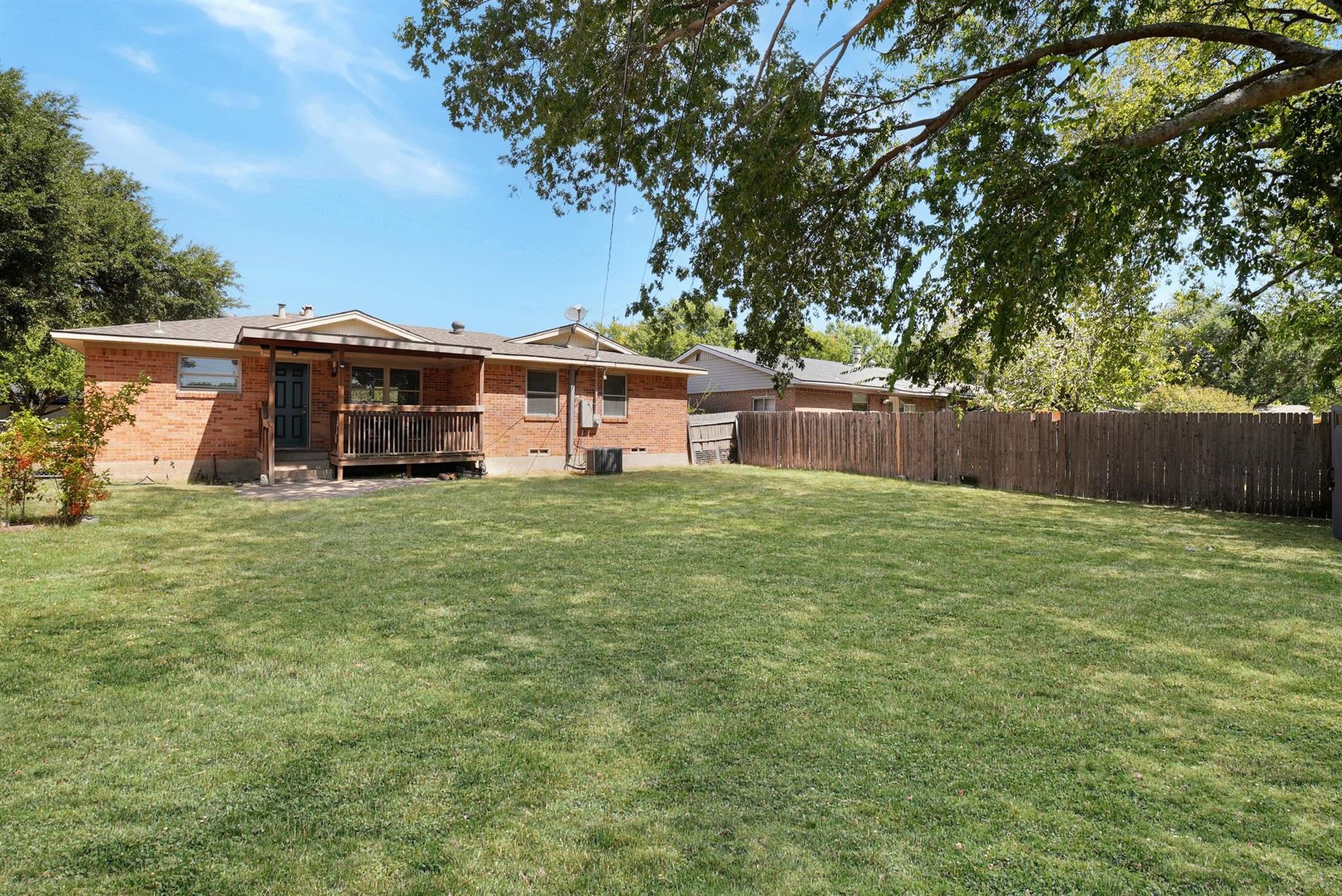 main property photo 20