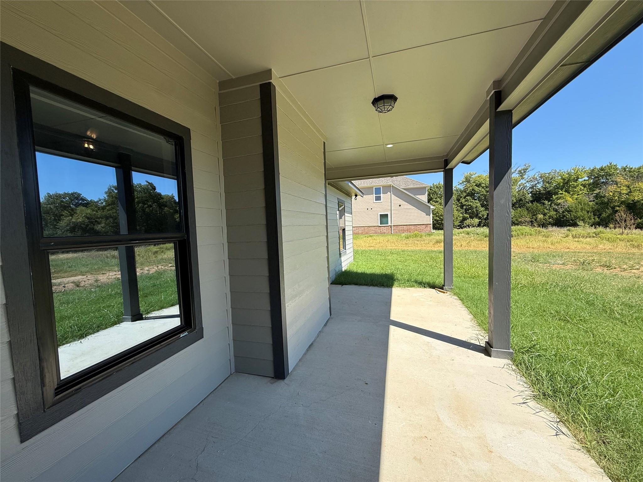 main property photo 31