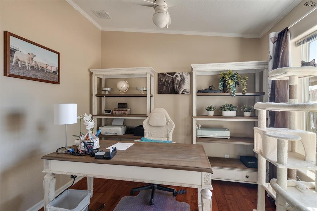 main property photo 14