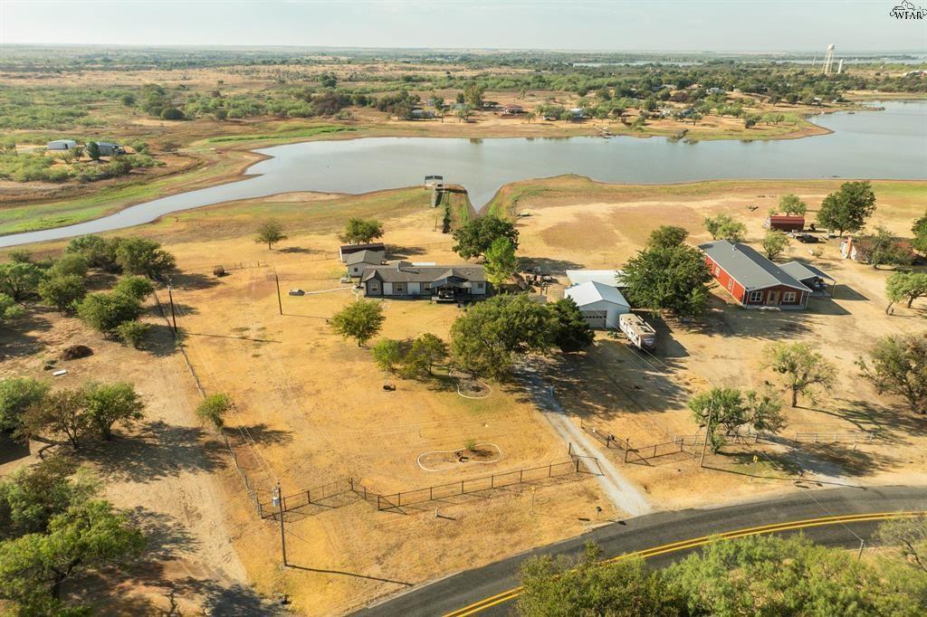 main property photo 31