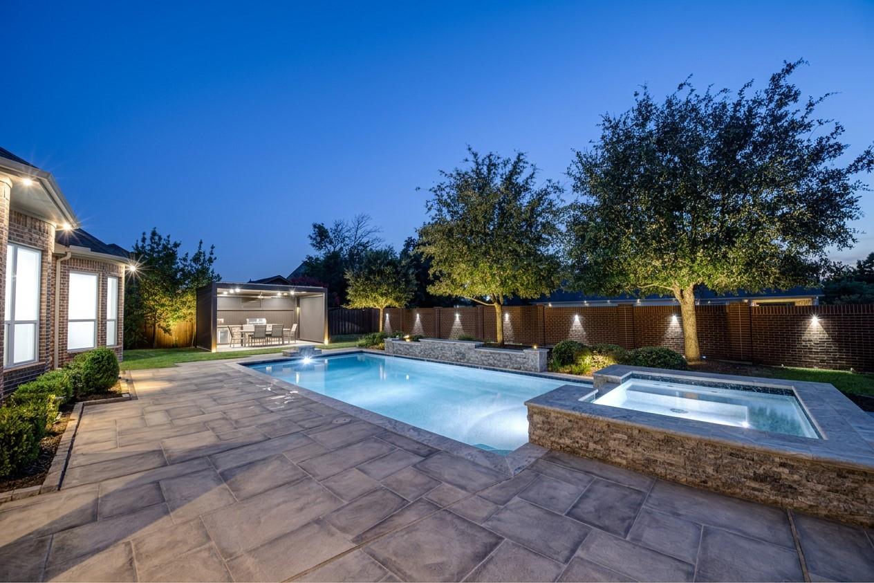main property photo 37