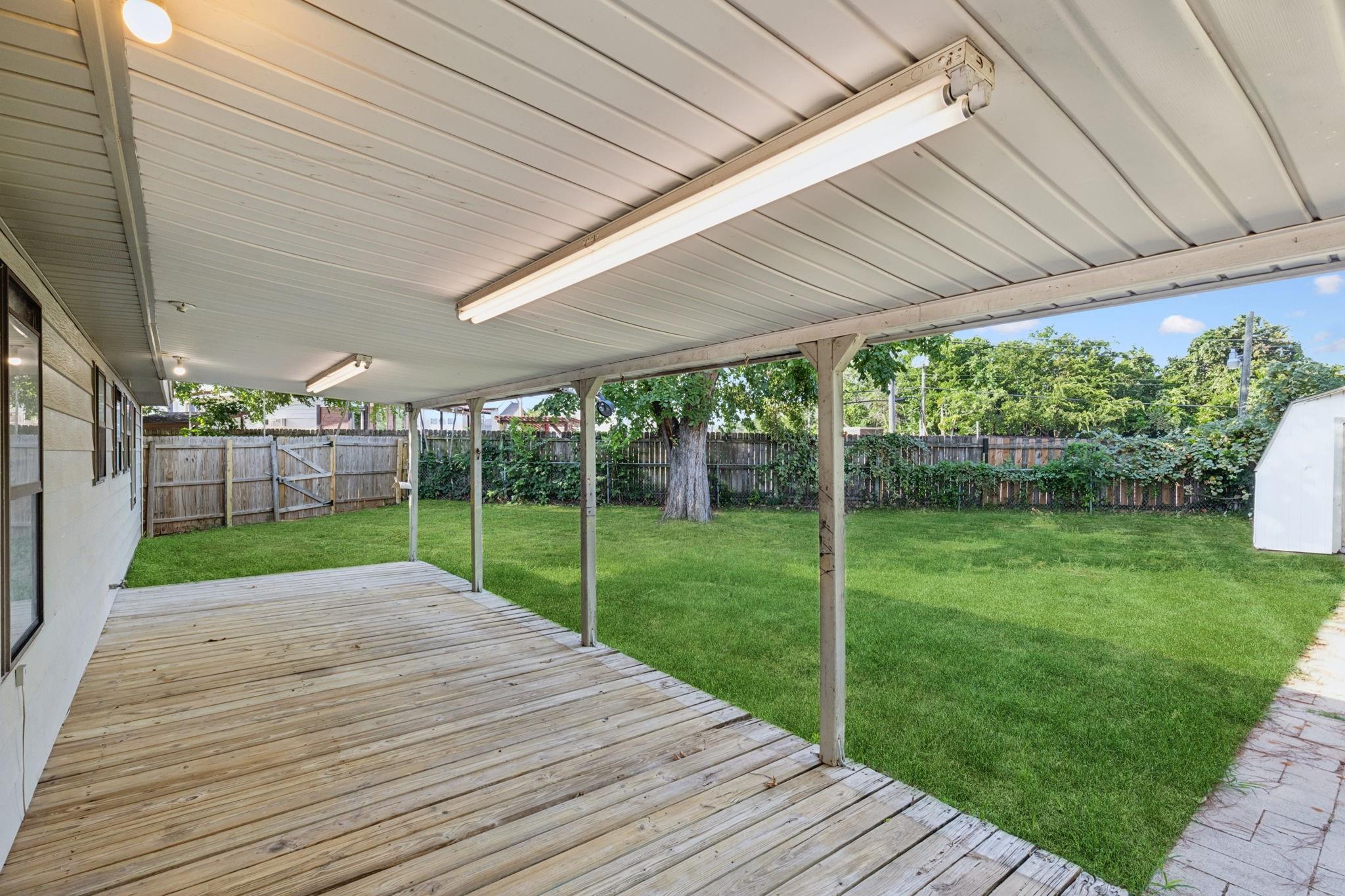 main property photo 19