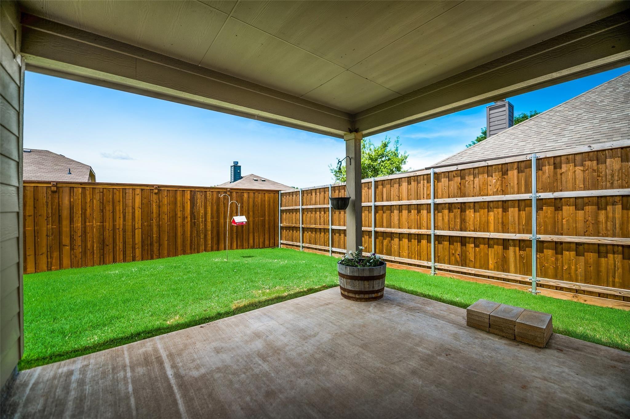 main property photo 17