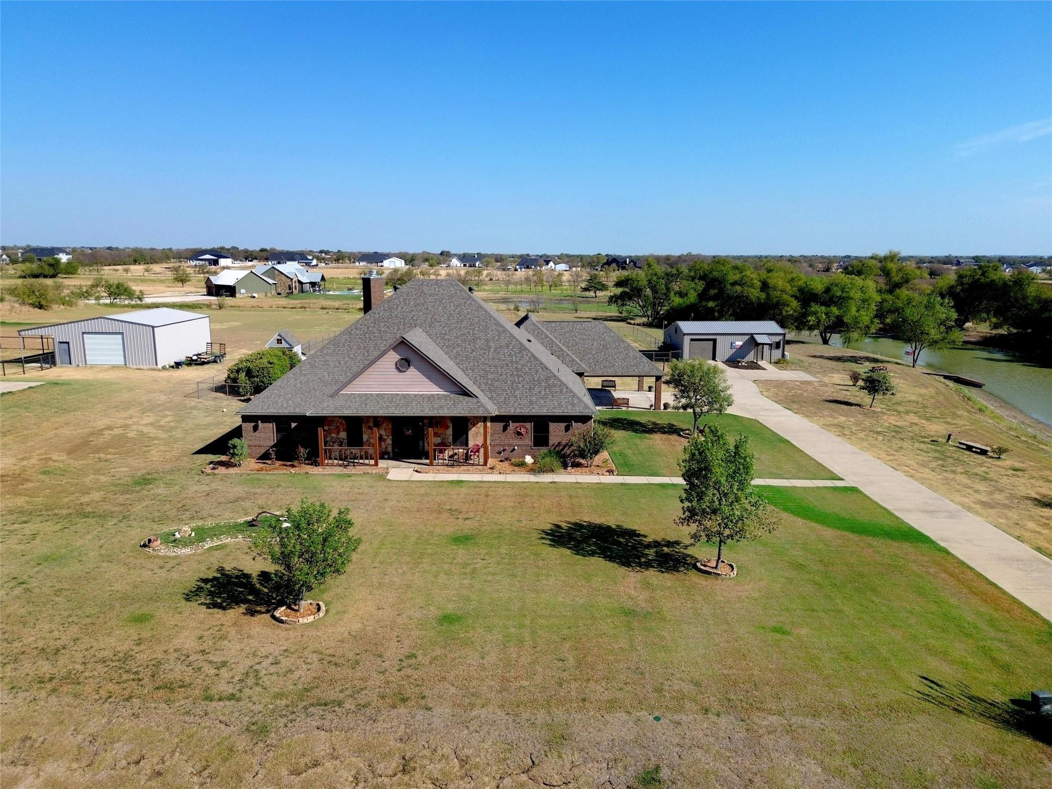 main property photo 37