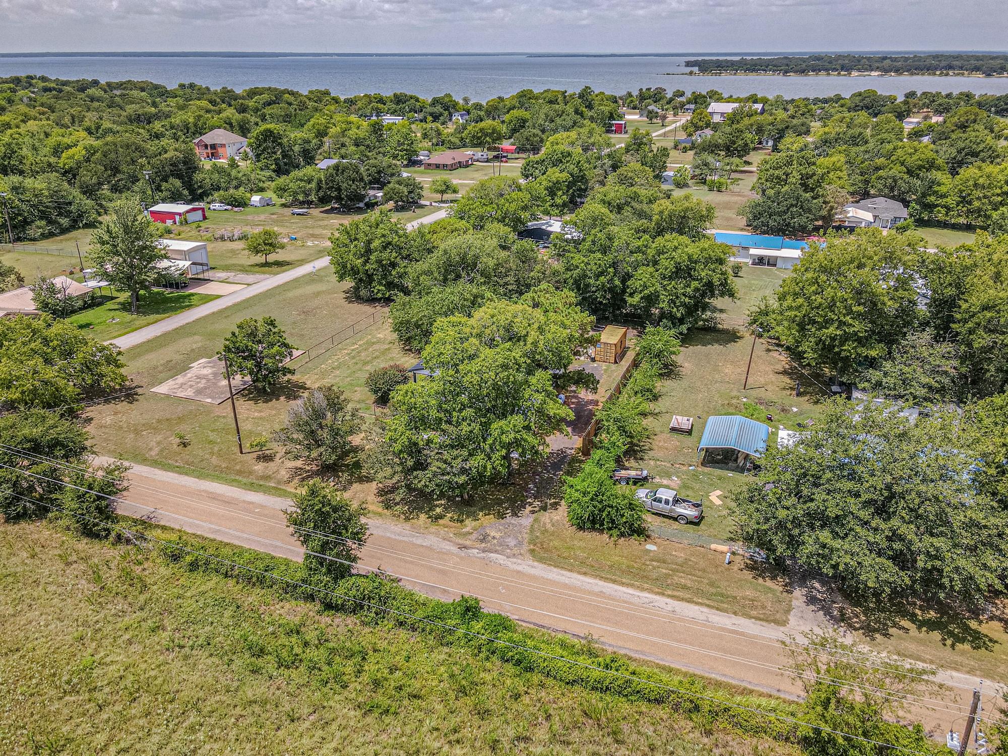 main property photo 25