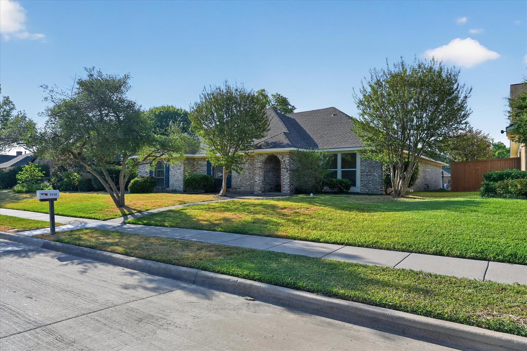main property photo 38