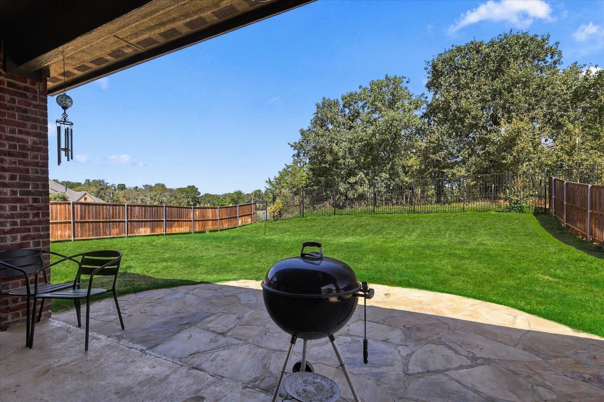 main property photo 32