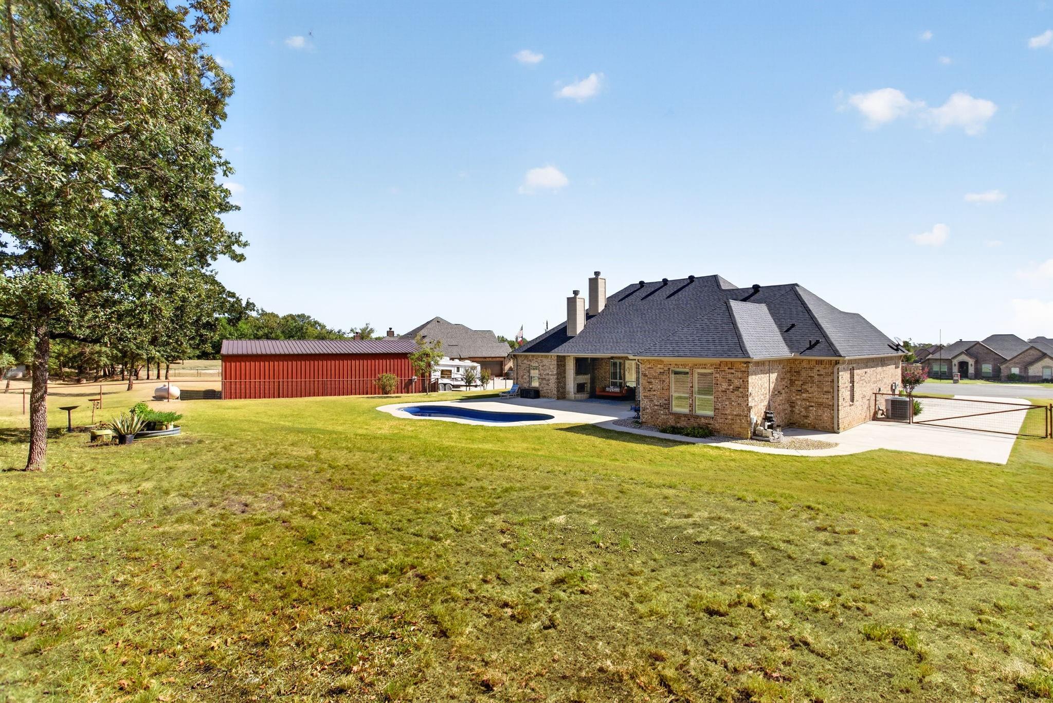 main property photo 35