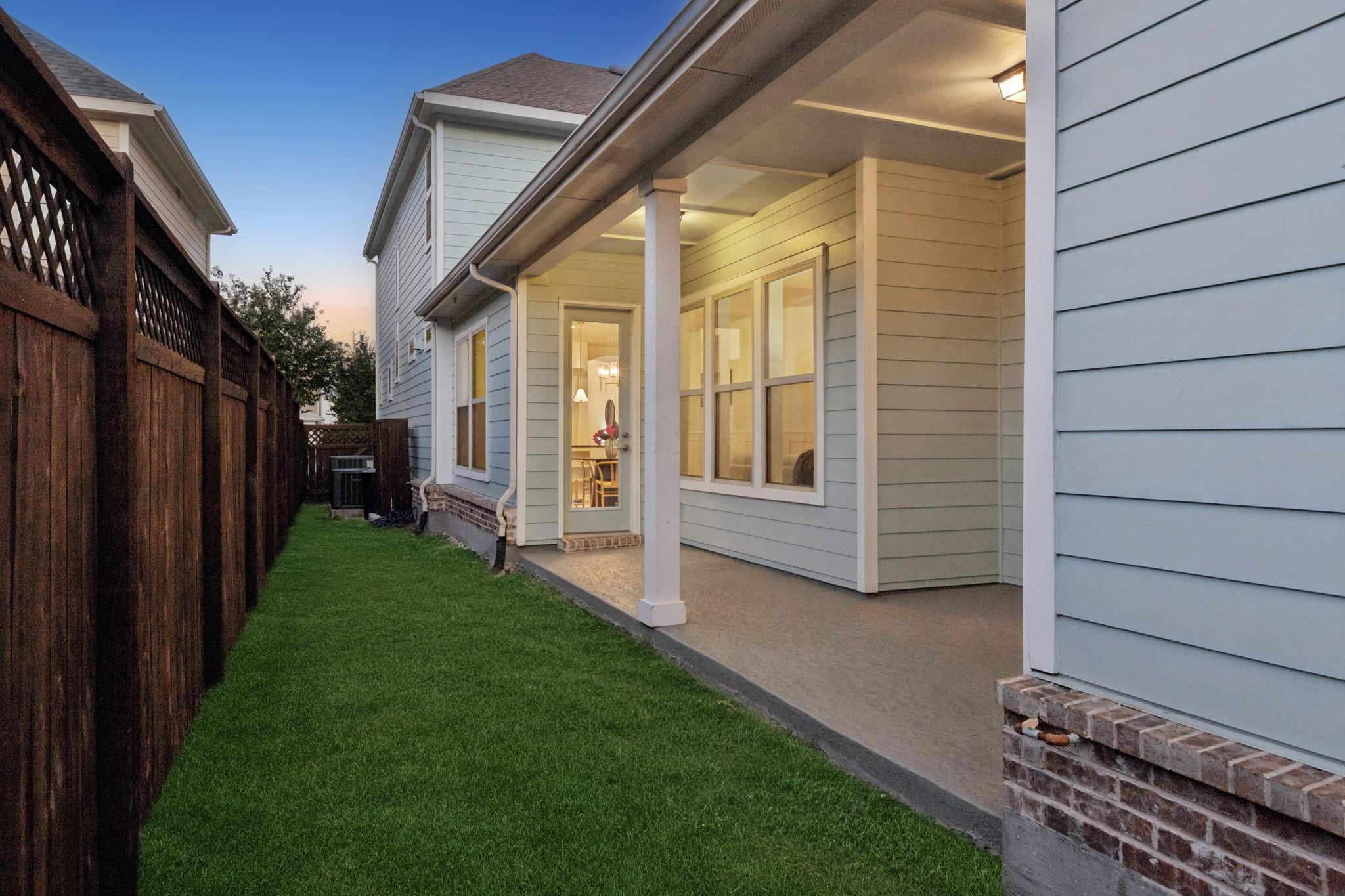 main property photo 18