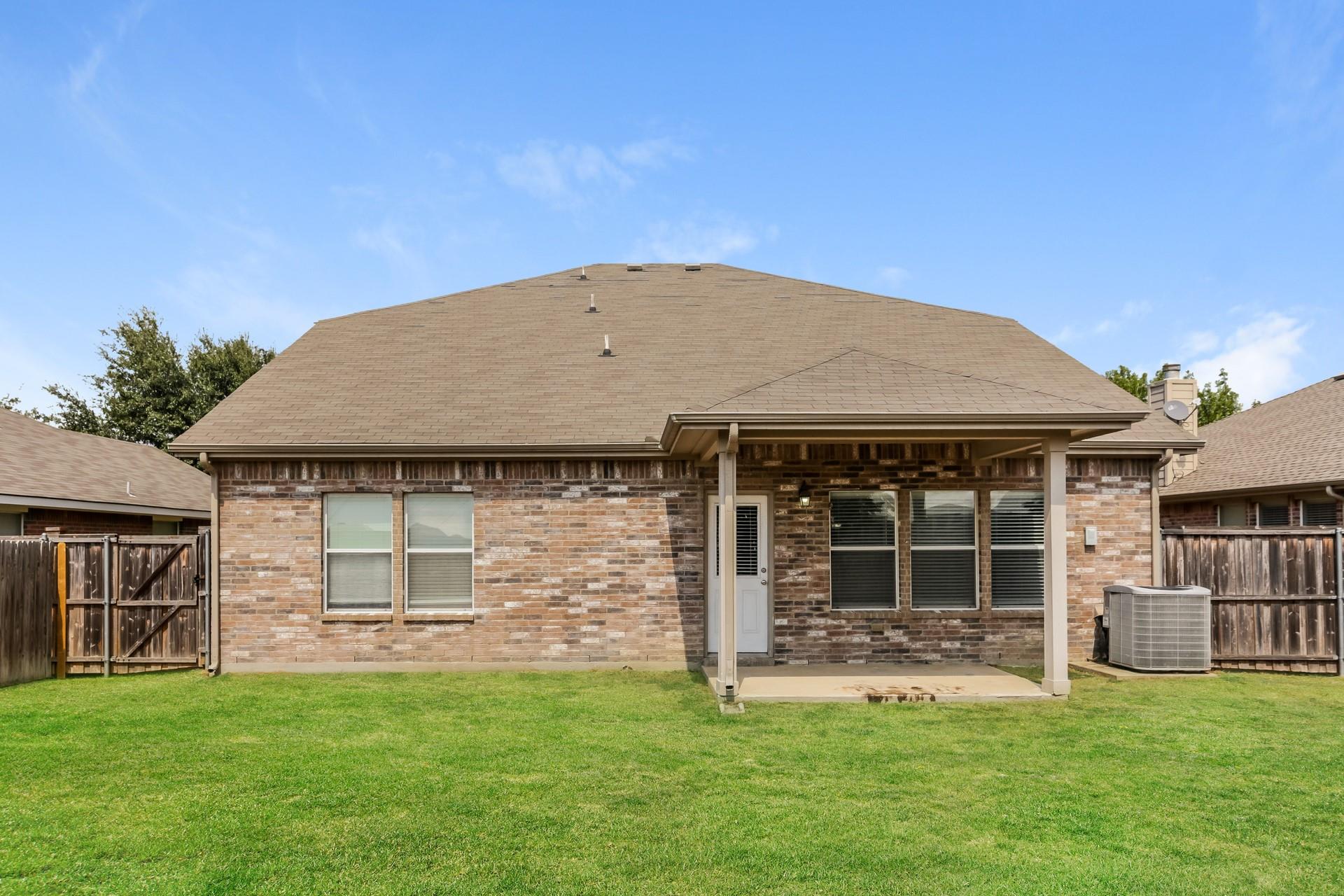 main property photo 13