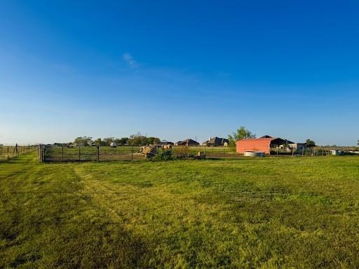 main property photo 18
