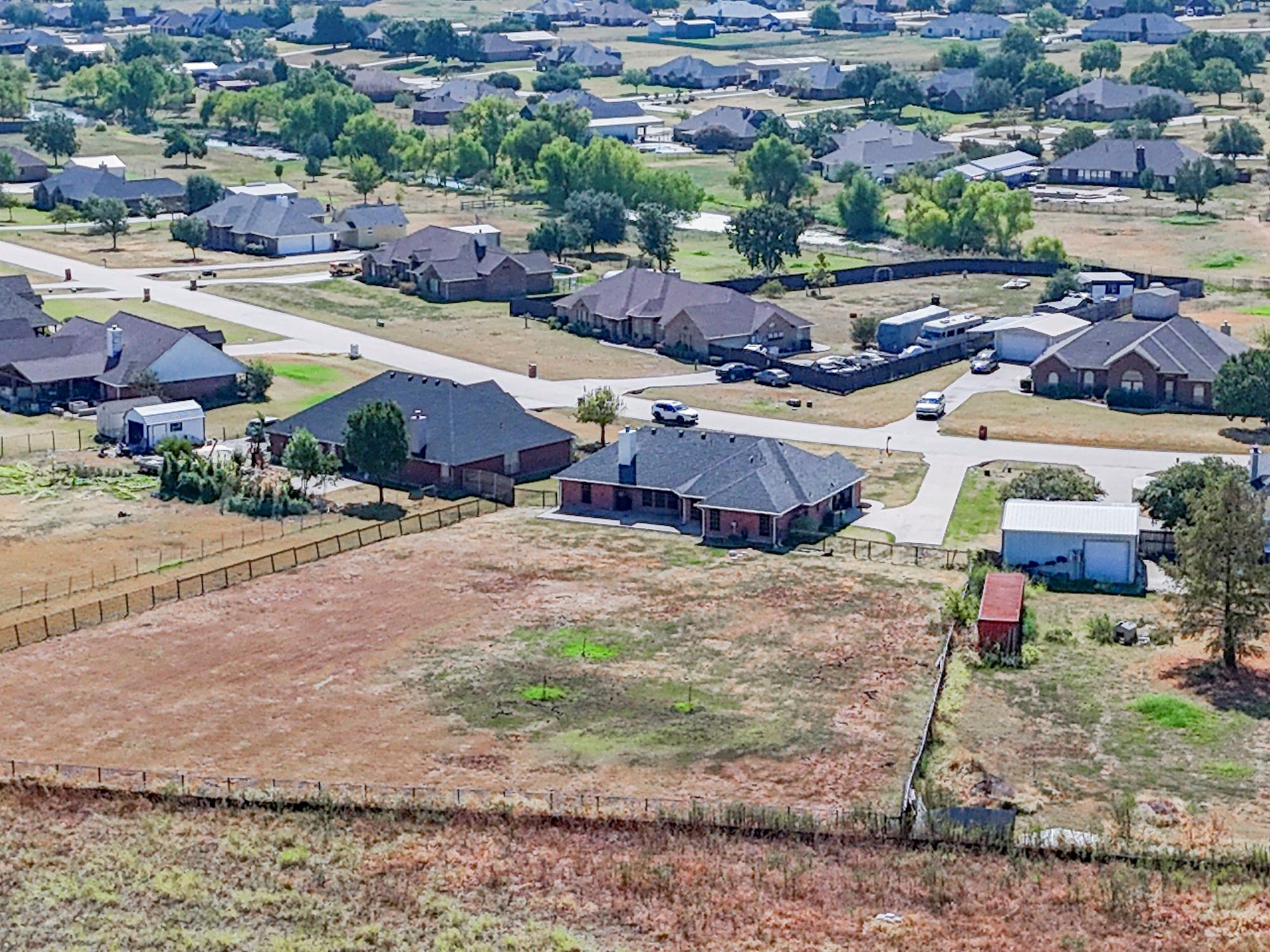 main property photo 34