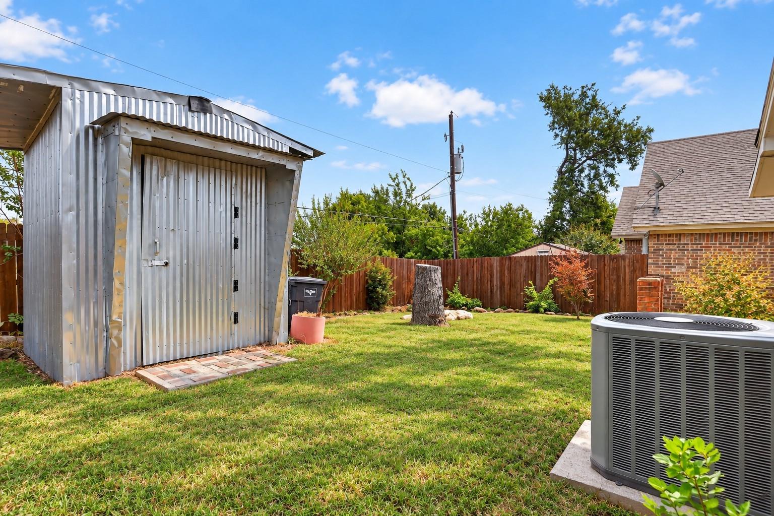 main property photo 28