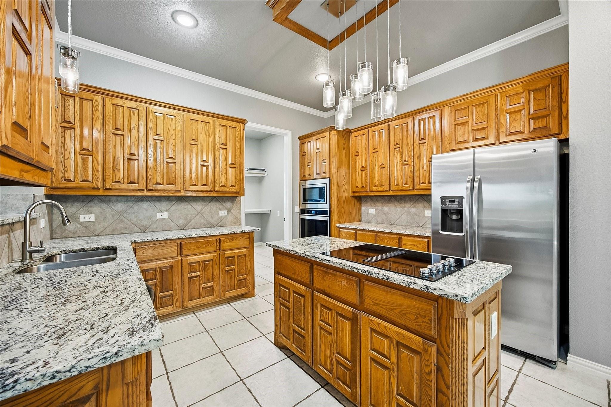 main property photo 17