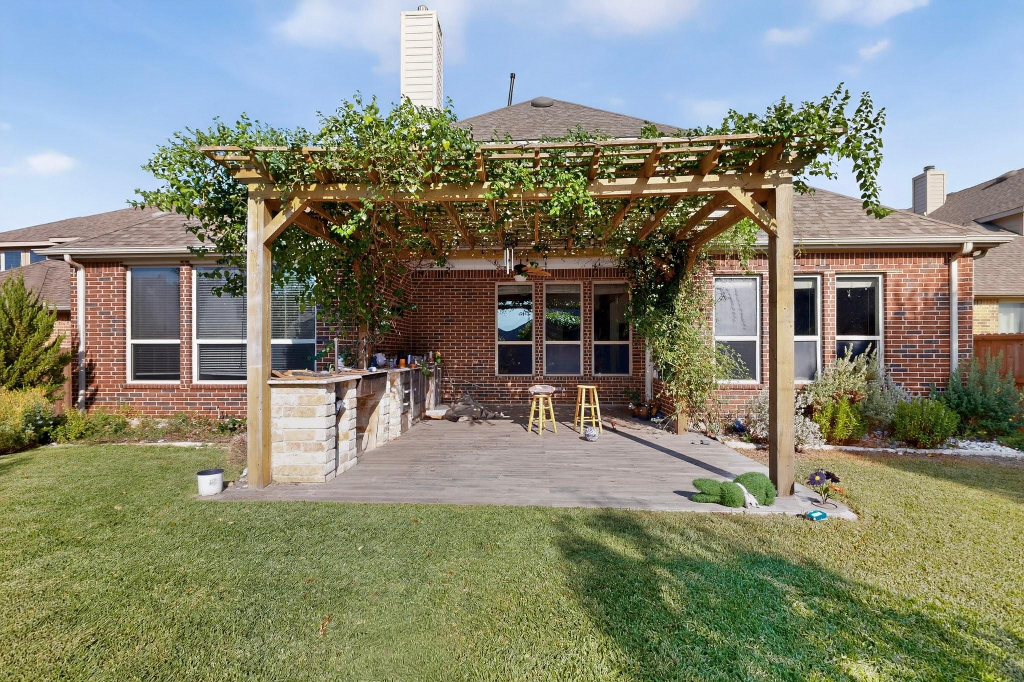 main property photo 38