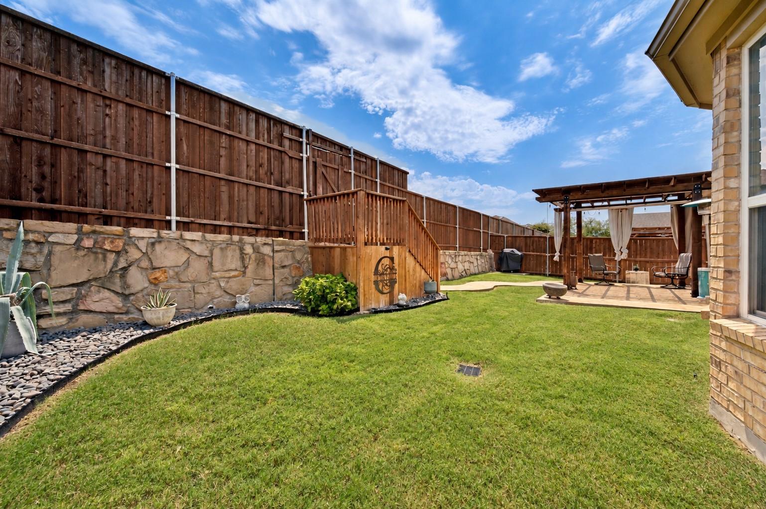 main property photo 29