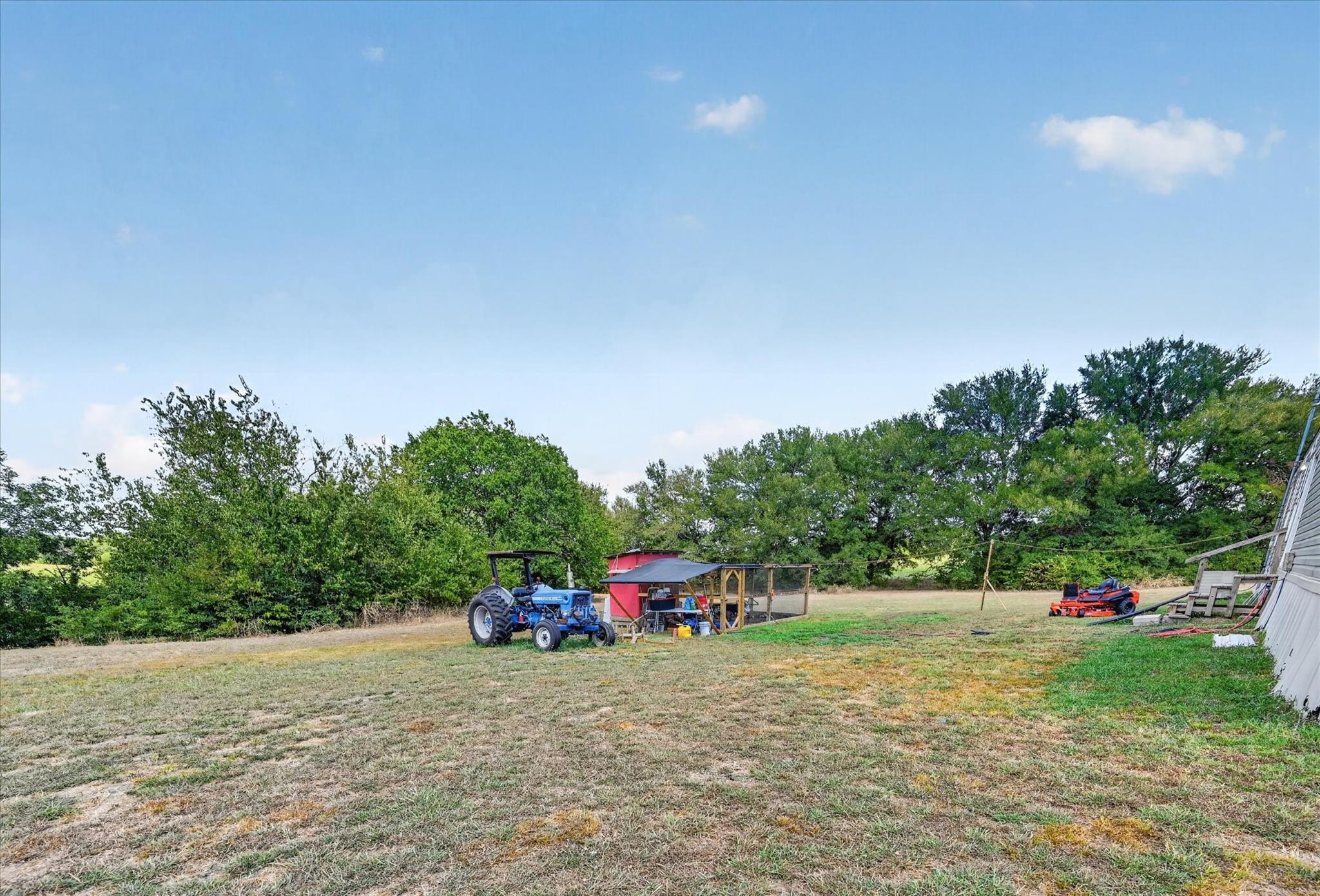 main property photo 27