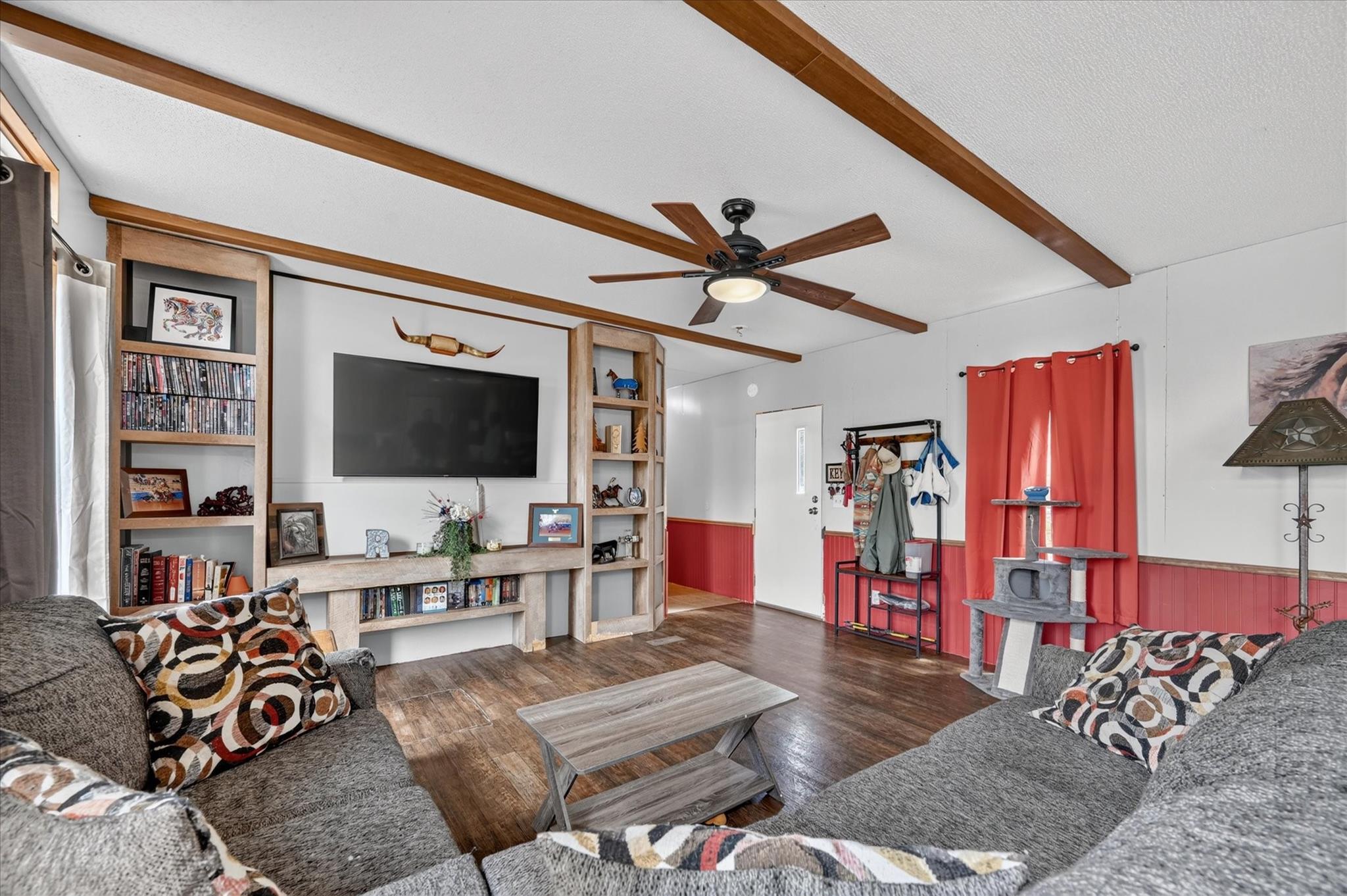 main property photo 8