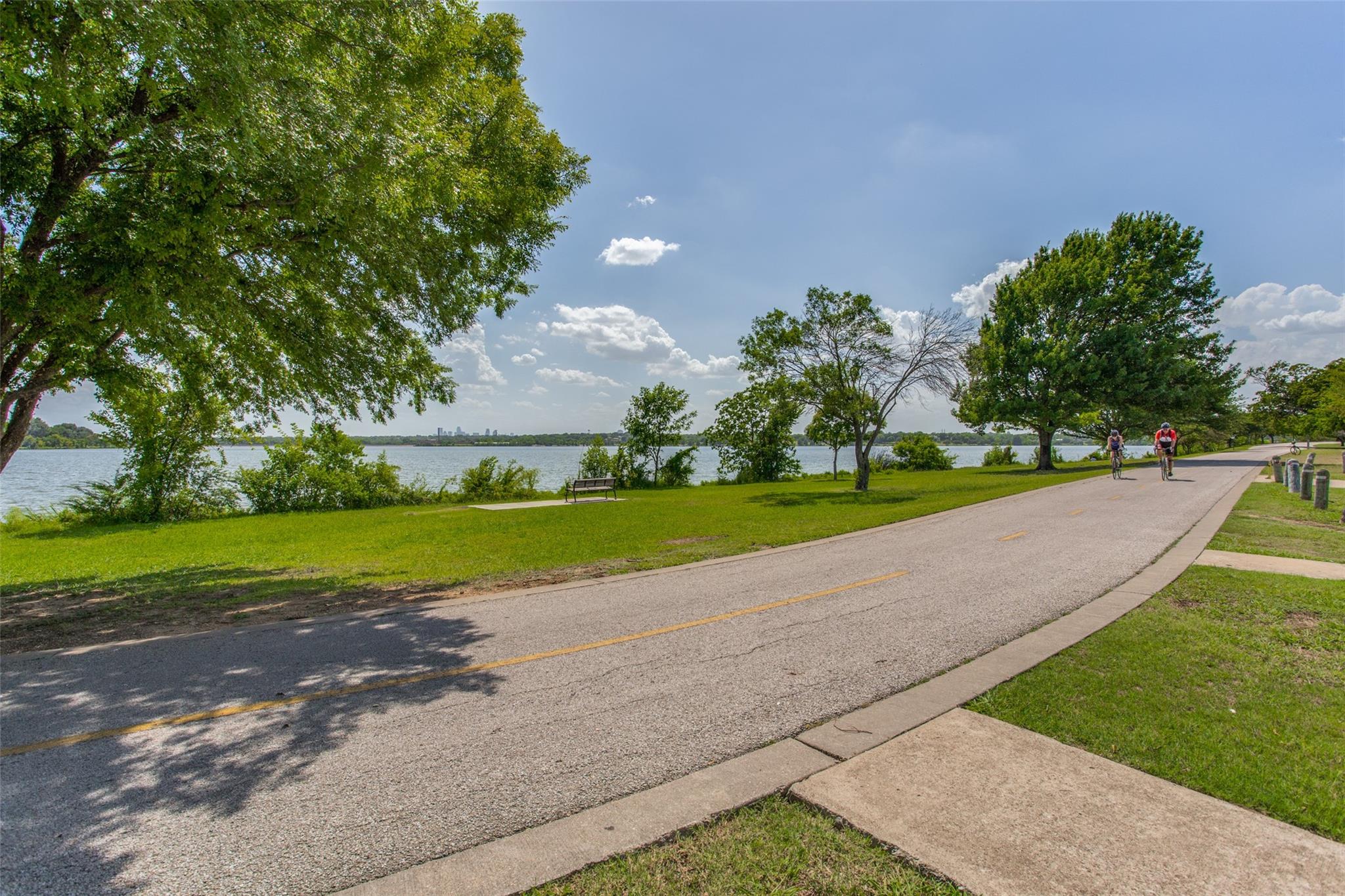 main property photo 25
