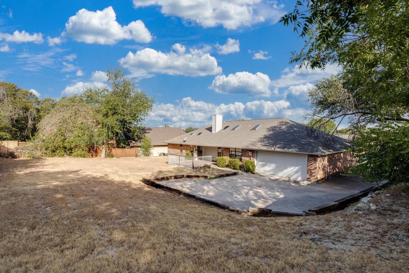 main property photo 36