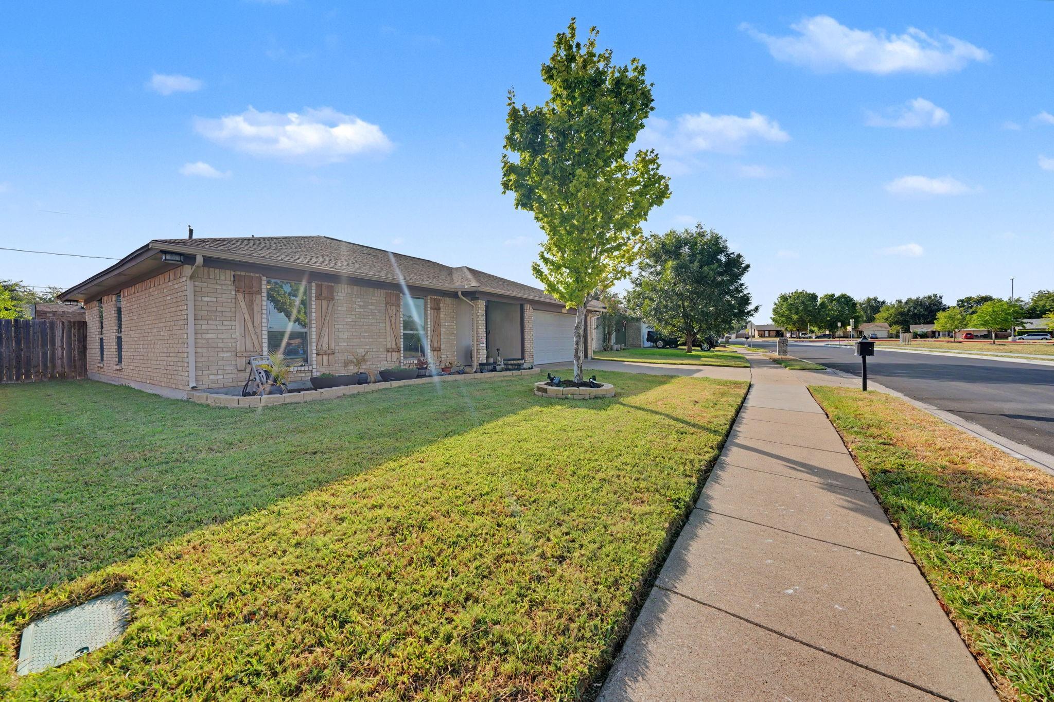 main property photo 3